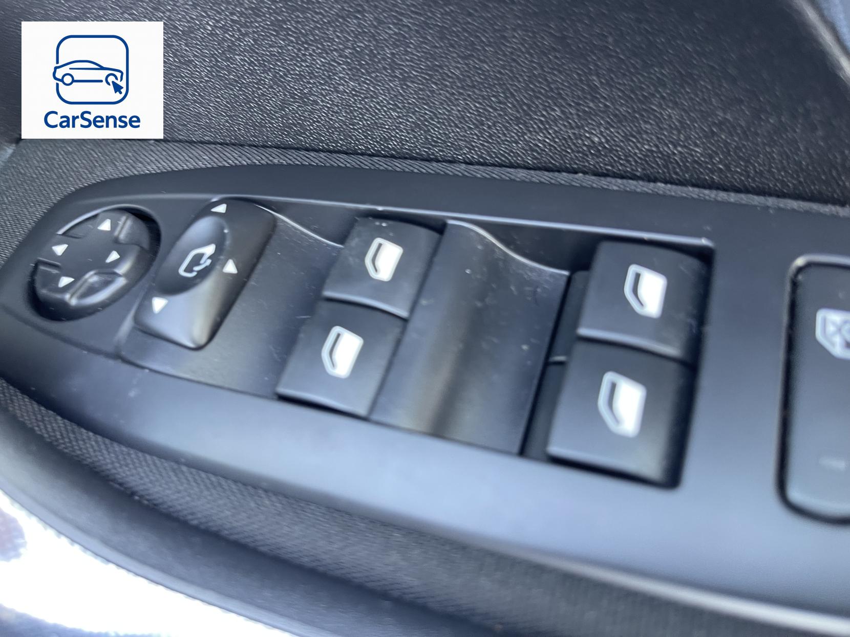Peugeot 2008 1.6 e-HDi Allure SUV 5dr Diesel EGC Euro 5 (s/s) (92 ps)