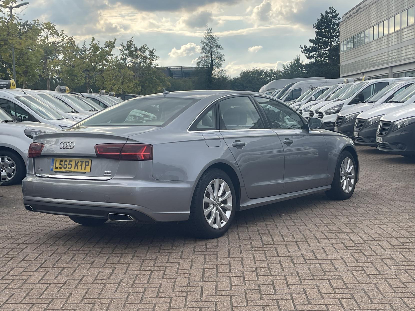 Audi A6 Saloon 2.0 TDI ultra SE Saloon 4dr Diesel S Tronic Euro 6 (s/s) (190 ps)