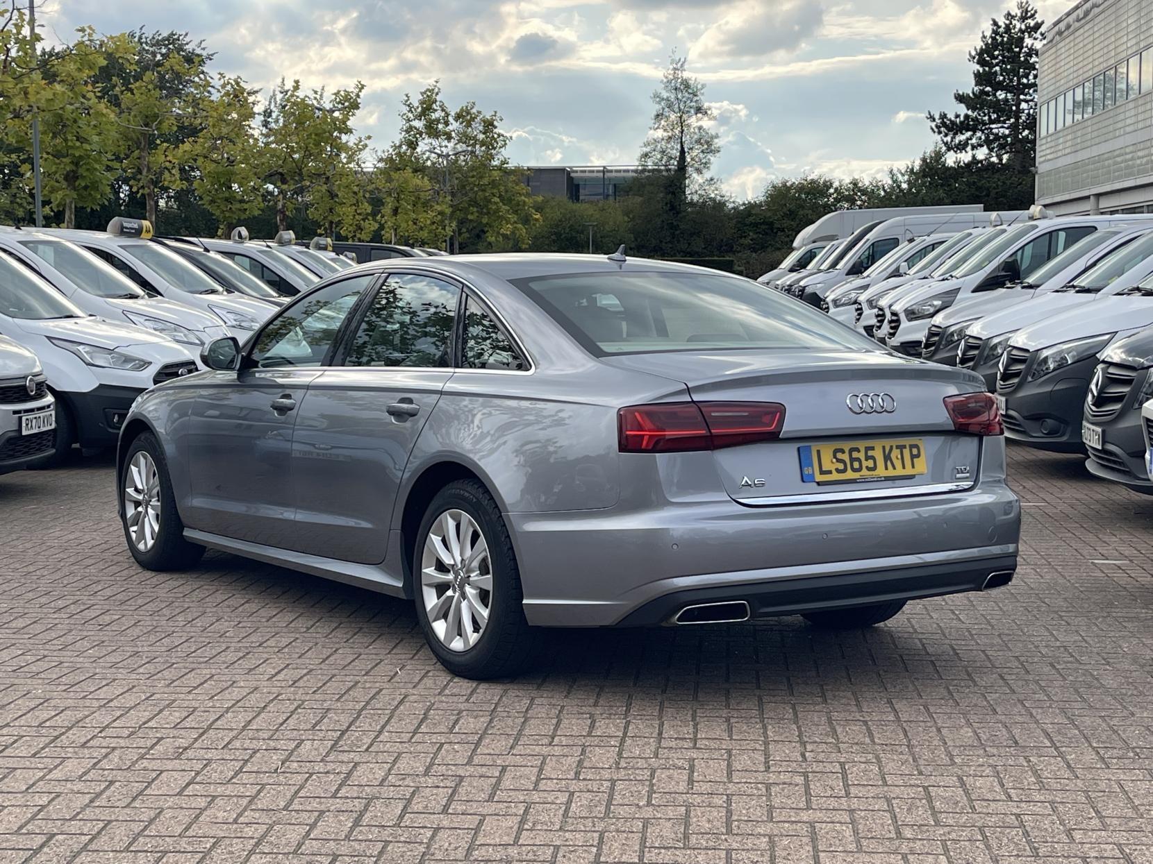 Audi A6 Saloon 2.0 TDI ultra SE Saloon 4dr Diesel S Tronic Euro 6 (s/s) (190 ps)