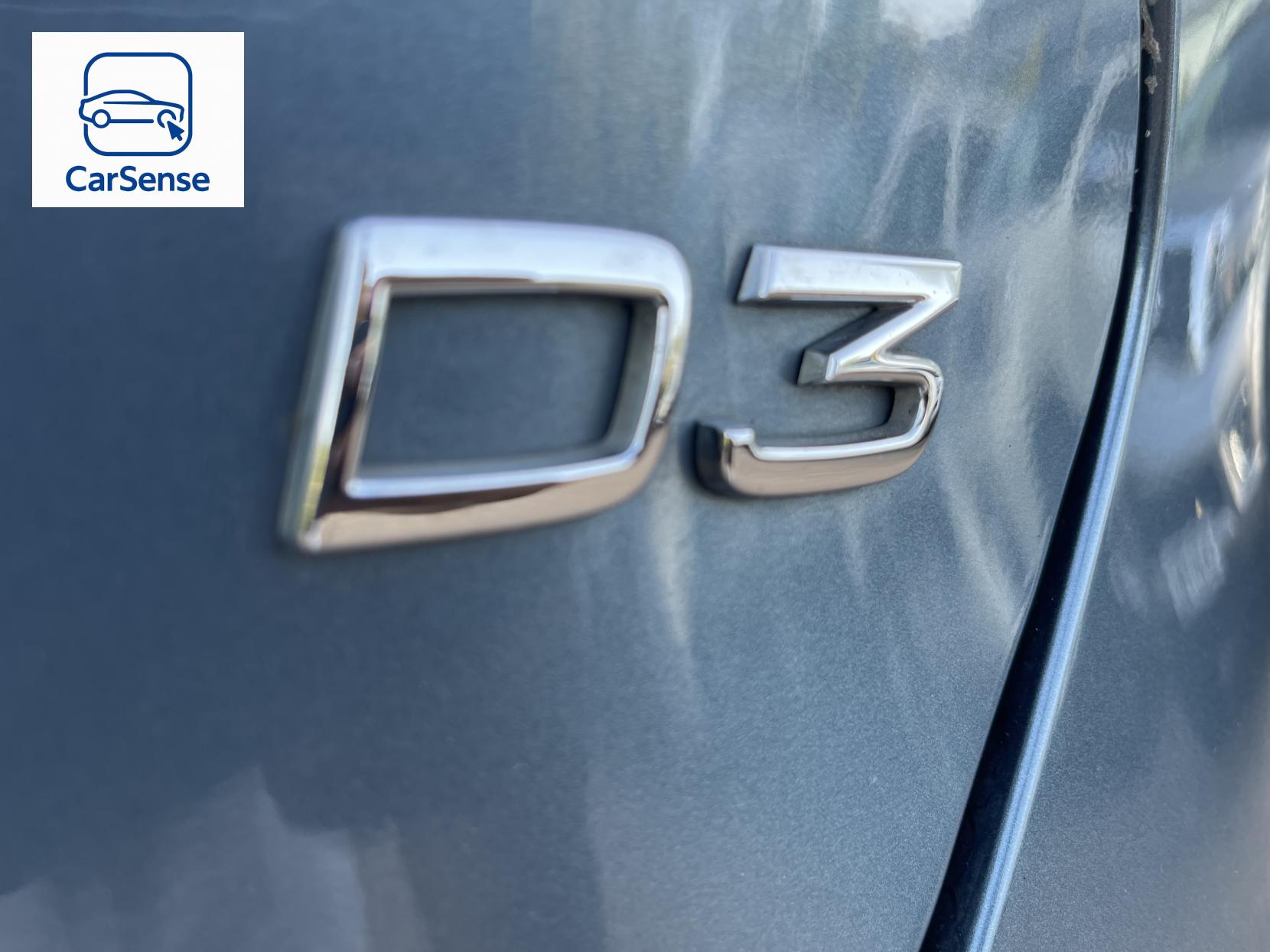 Volvo V40 2.0 D3 SE Lux Nav Hatchback 5dr Diesel Manual Euro 5 (s/s) (150 ps)