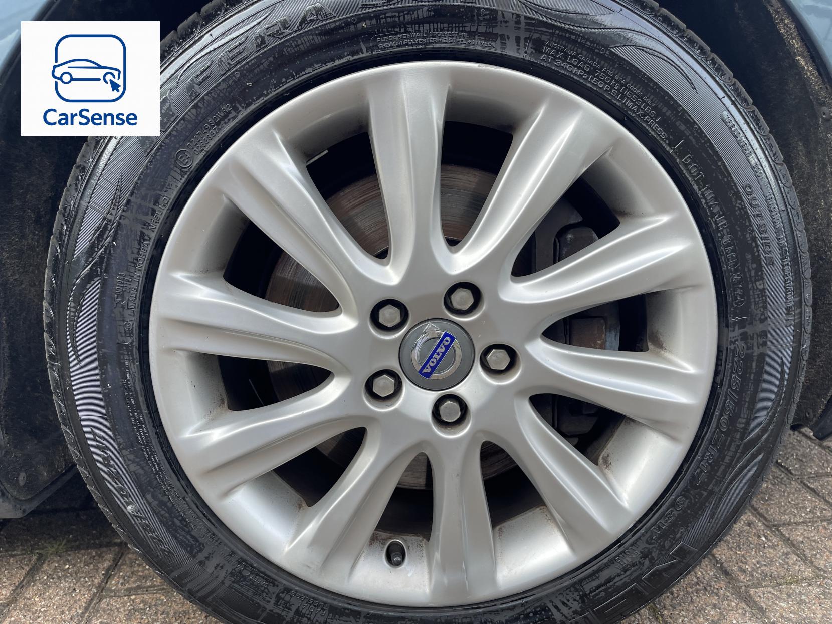Volvo V40 2.0 D3 SE Lux Nav Hatchback 5dr Diesel Manual Euro 5 (s/s) (150 ps)