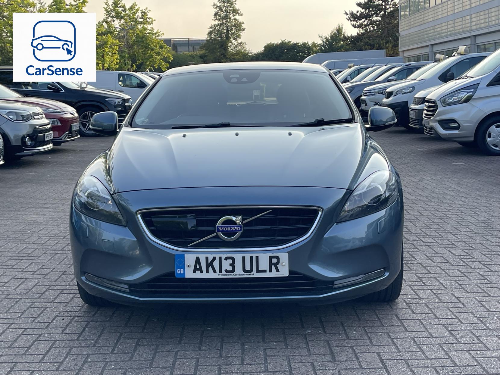 Volvo V40 2.0 D3 SE Lux Nav Hatchback 5dr Diesel Manual Euro 5 (s/s) (150 ps)