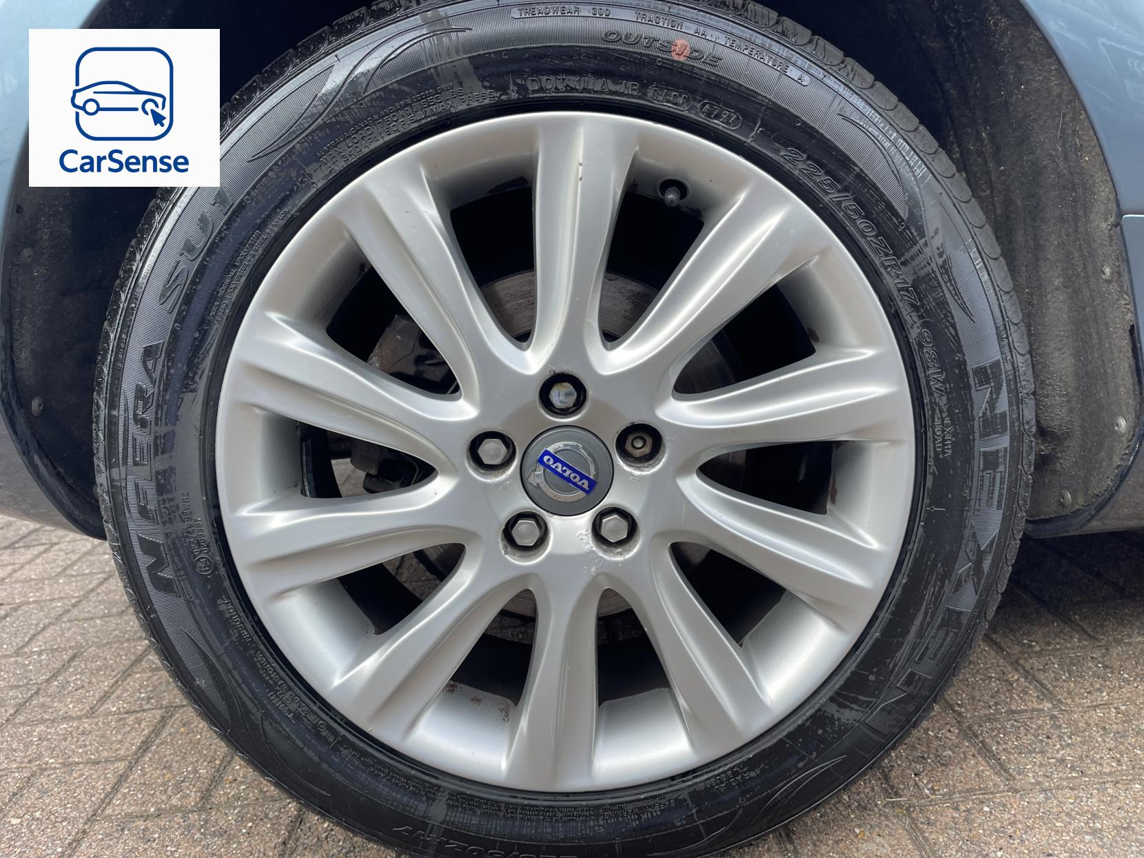 Volvo V40 2.0 D3 SE Lux Nav Hatchback 5dr Diesel Manual Euro 5 (s/s) (150 ps)