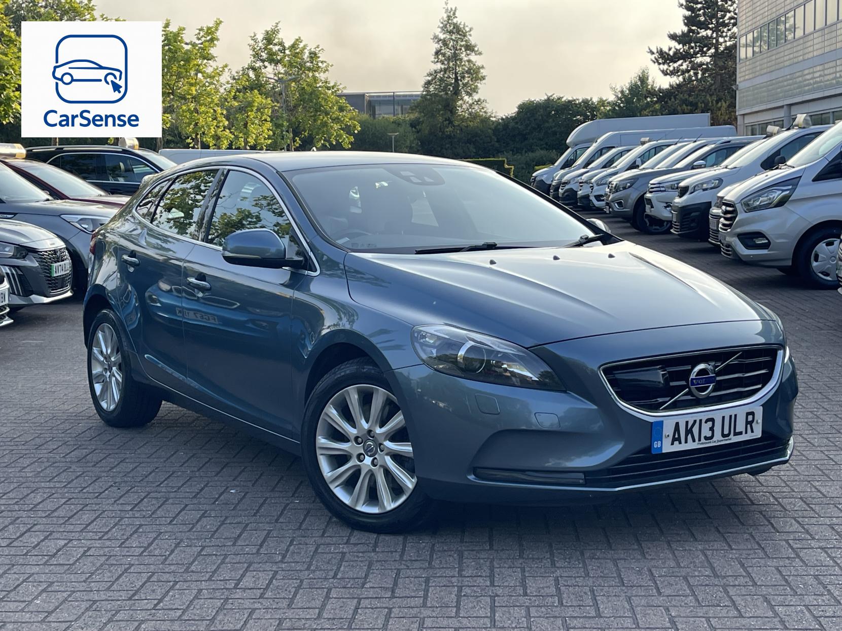 Volvo V40 2.0 D3 SE Lux Nav Hatchback 5dr Diesel Manual Euro 5 (s/s) (150 ps)