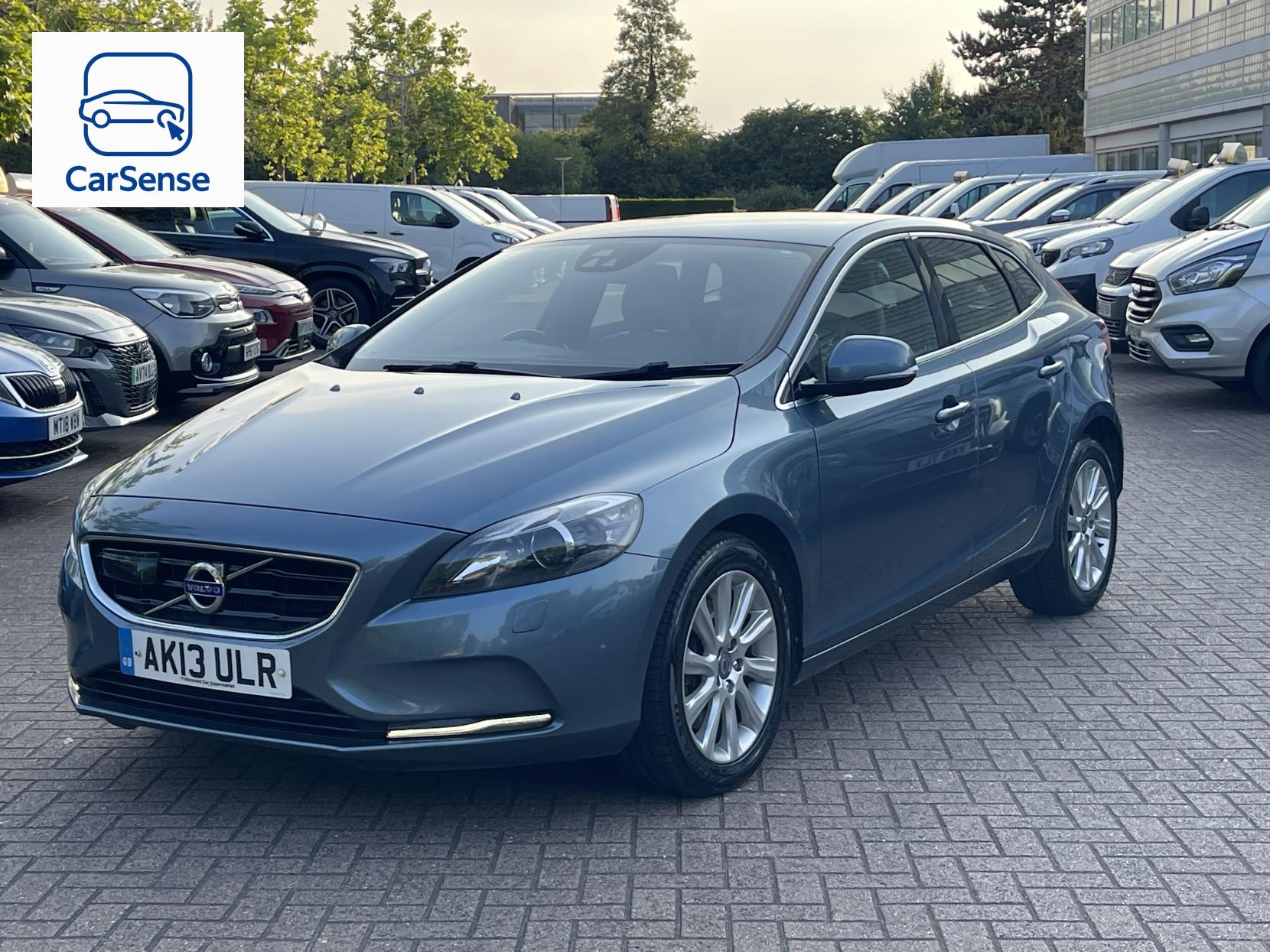 Volvo V40 2.0 D3 SE Lux Nav Hatchback 5dr Diesel Manual Euro 5 (s/s) (150 ps)