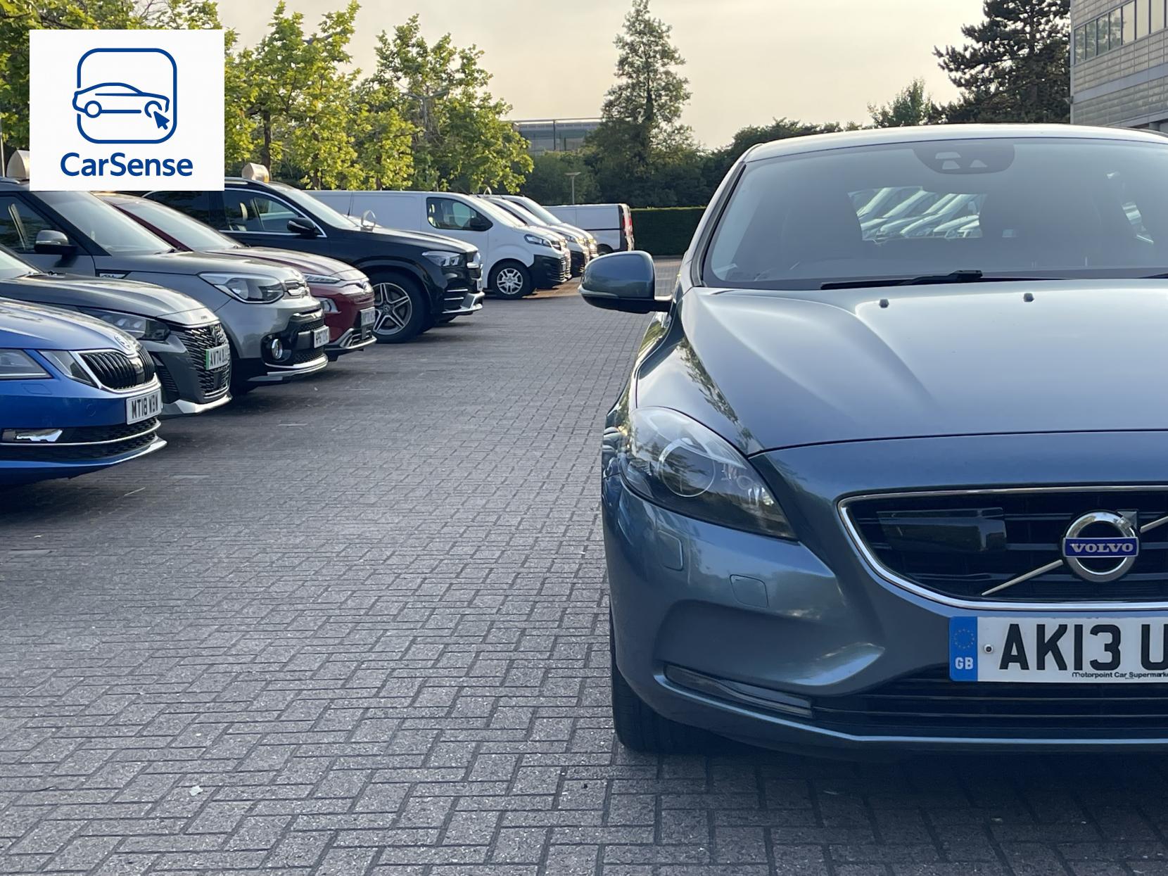 Volvo V40 2.0 D3 SE Lux Nav Hatchback 5dr Diesel Manual Euro 5 (s/s) (150 ps)