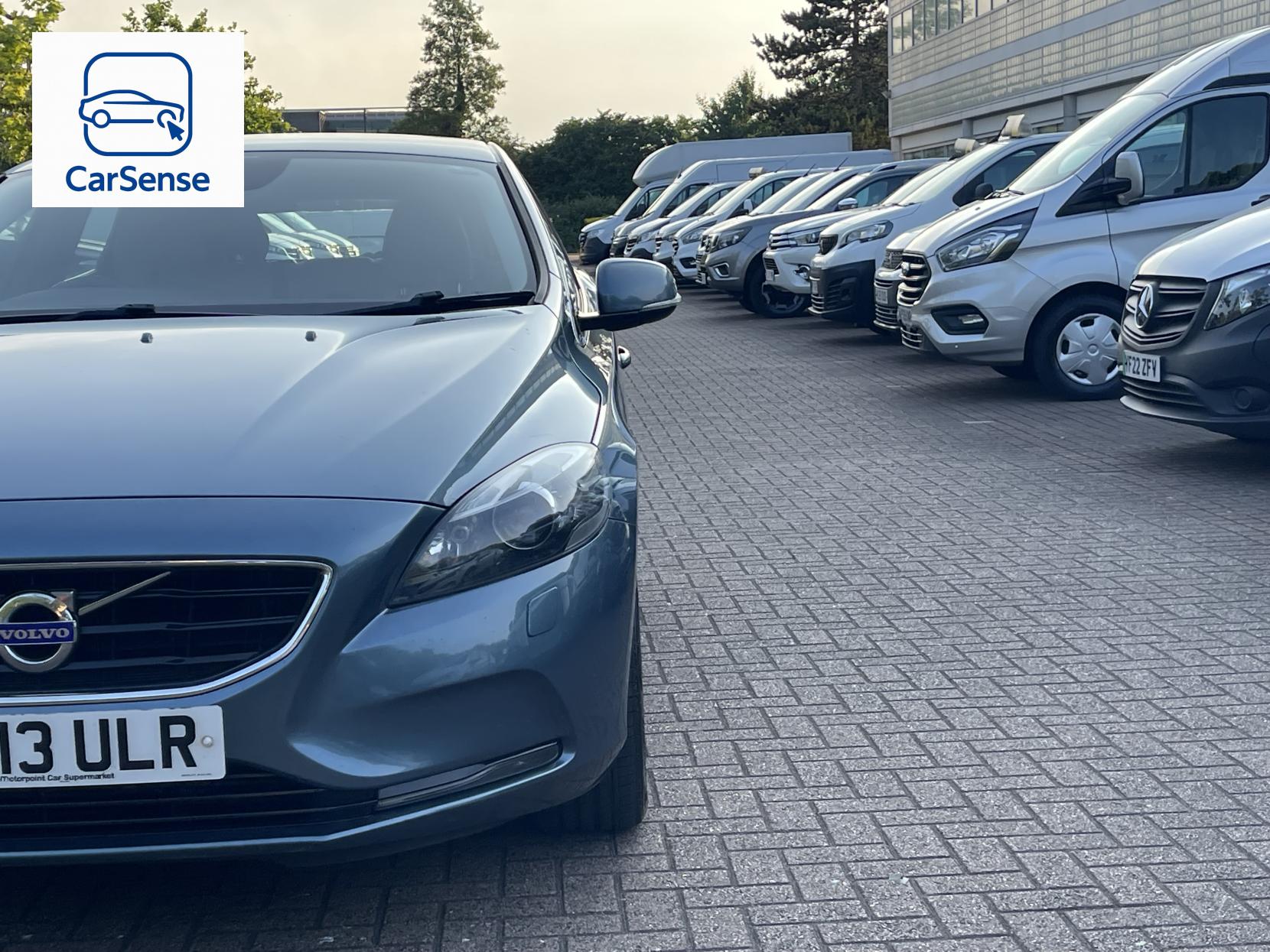 Volvo V40 2.0 D3 SE Lux Nav Hatchback 5dr Diesel Manual Euro 5 (s/s) (150 ps)