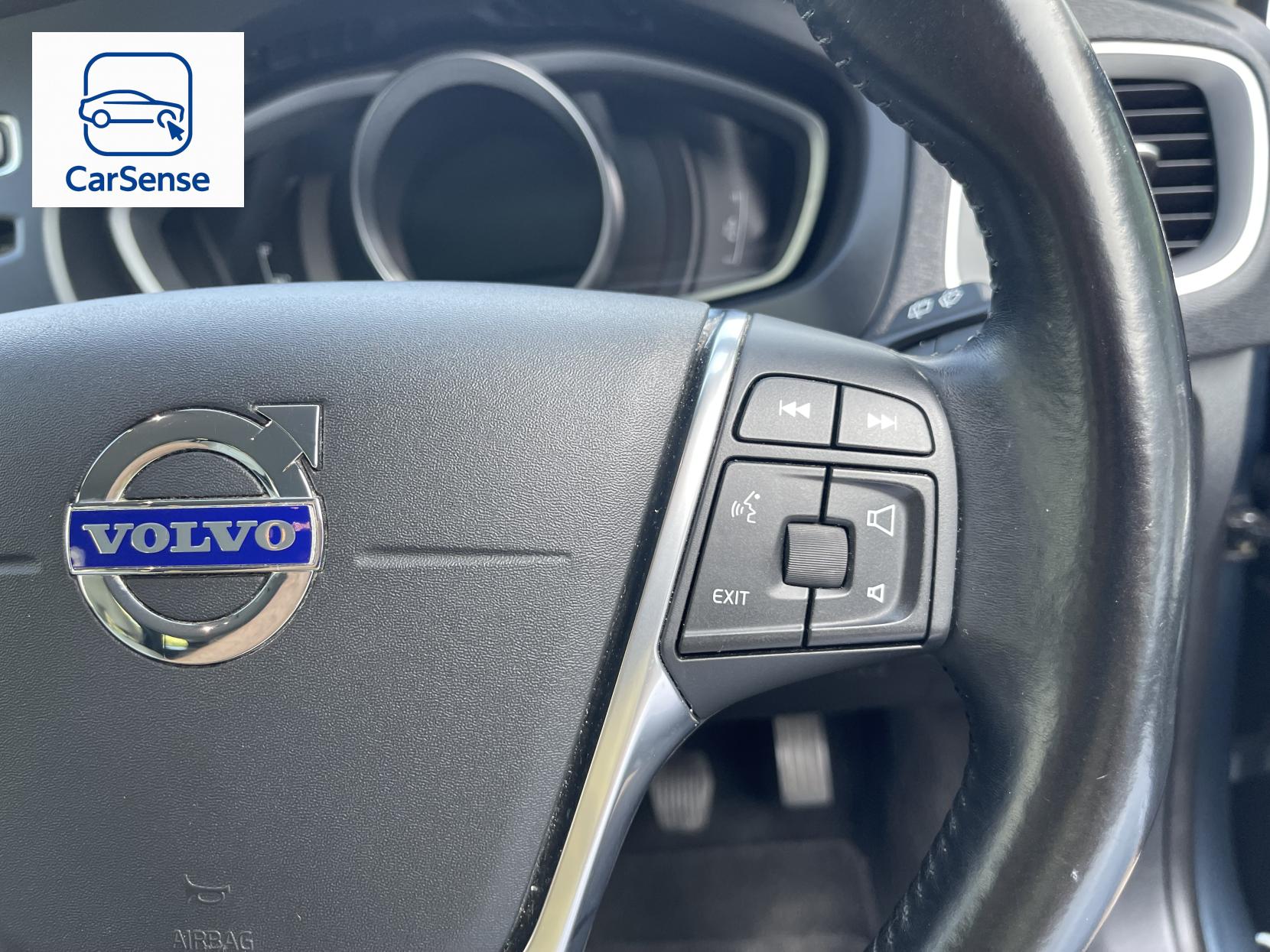 Volvo V40 2.0 D3 SE Lux Nav Hatchback 5dr Diesel Manual Euro 5 (s/s) (150 ps)