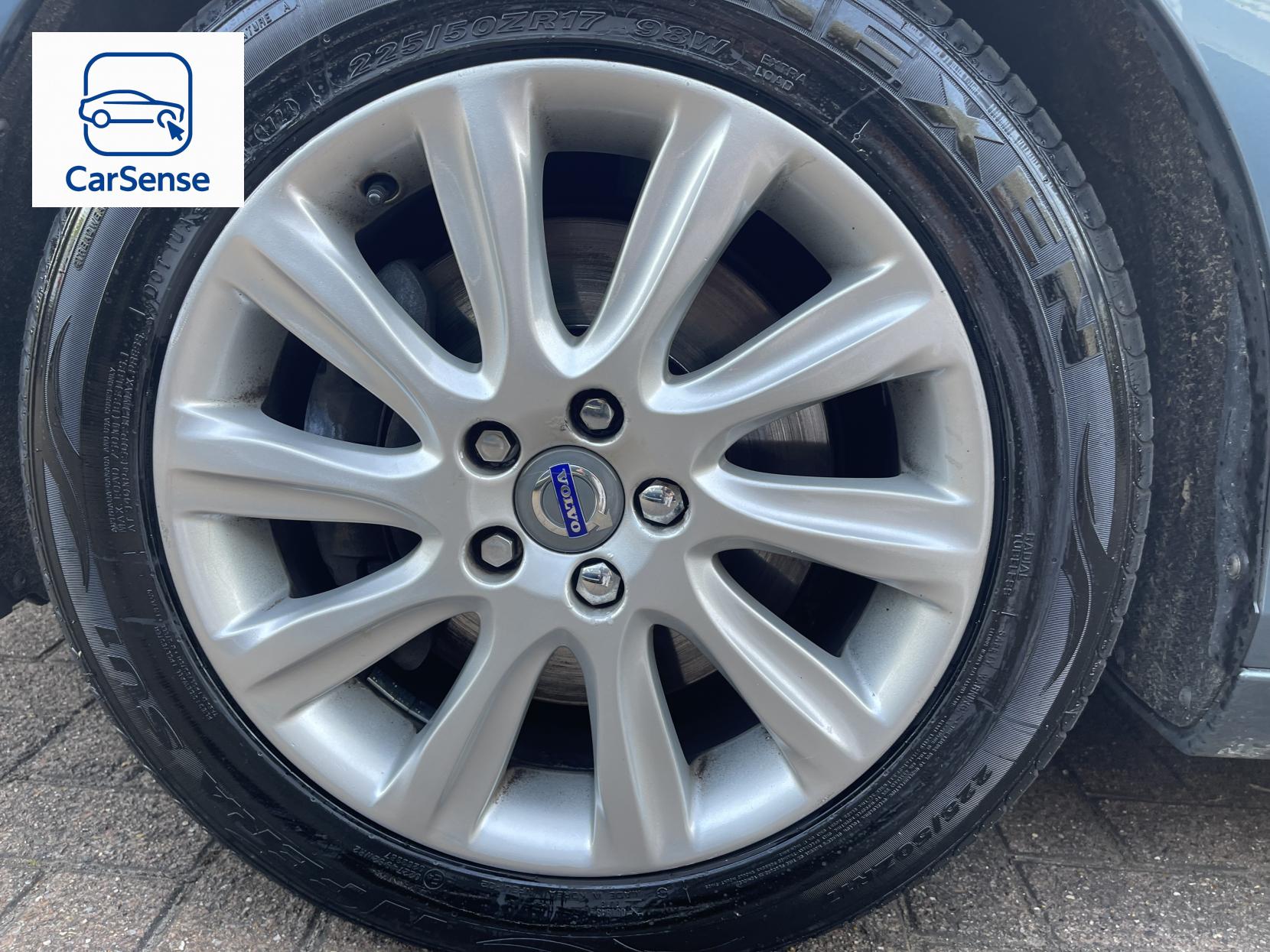 Volvo V40 2.0 D3 SE Lux Nav Hatchback 5dr Diesel Manual Euro 5 (s/s) (150 ps)