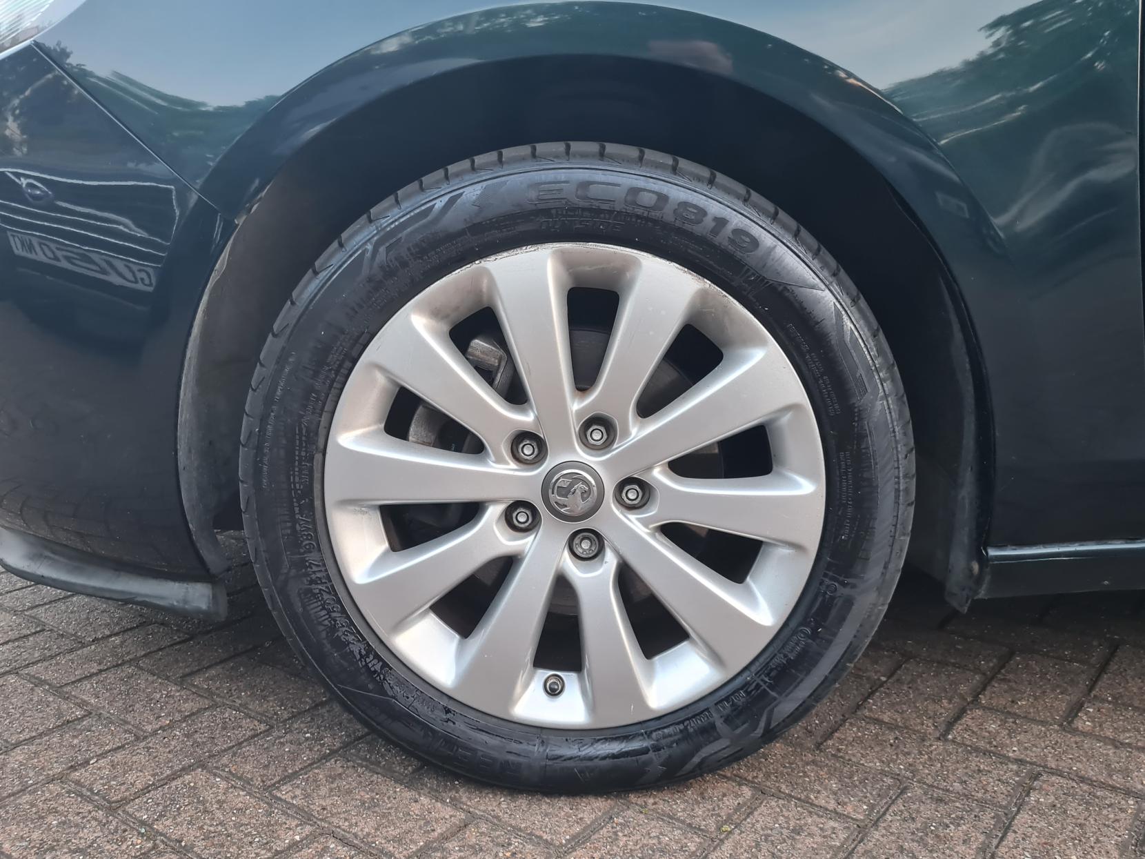 Vauxhall Zafira Tourer 1.4i Turbo Energy MPV 5dr Petrol Auto Euro 6 (140 ps)