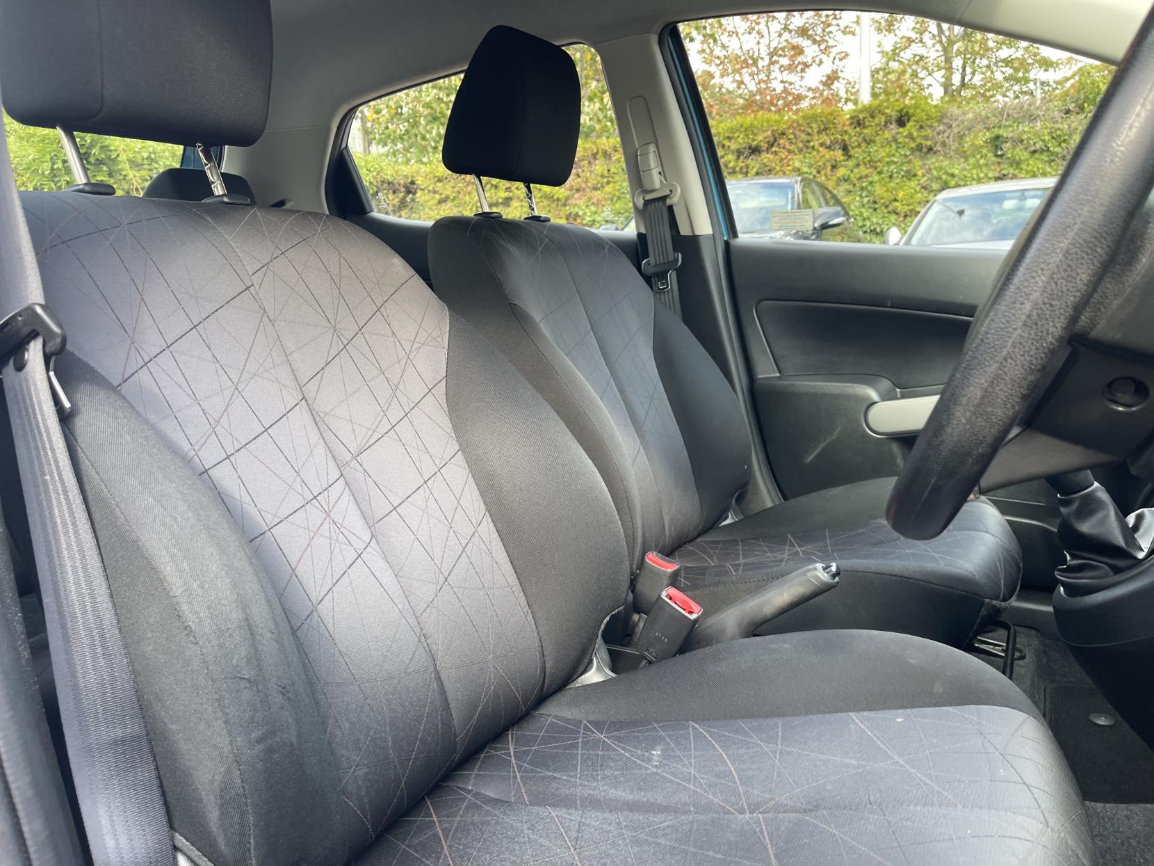 Mazda Mazda2 1.3 TS Hatchback 5dr Petrol Manual Euro 5 (a/c) (75 ps)