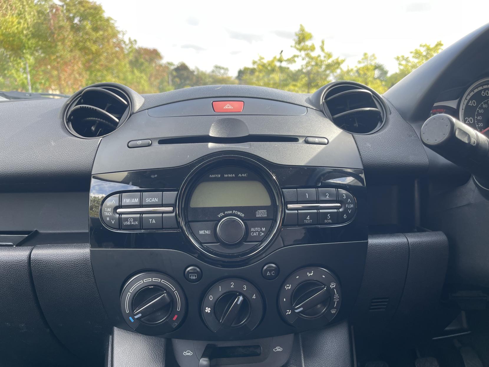 Mazda Mazda2 1.3 TS Hatchback 5dr Petrol Manual Euro 5 (a/c) (75 ps)