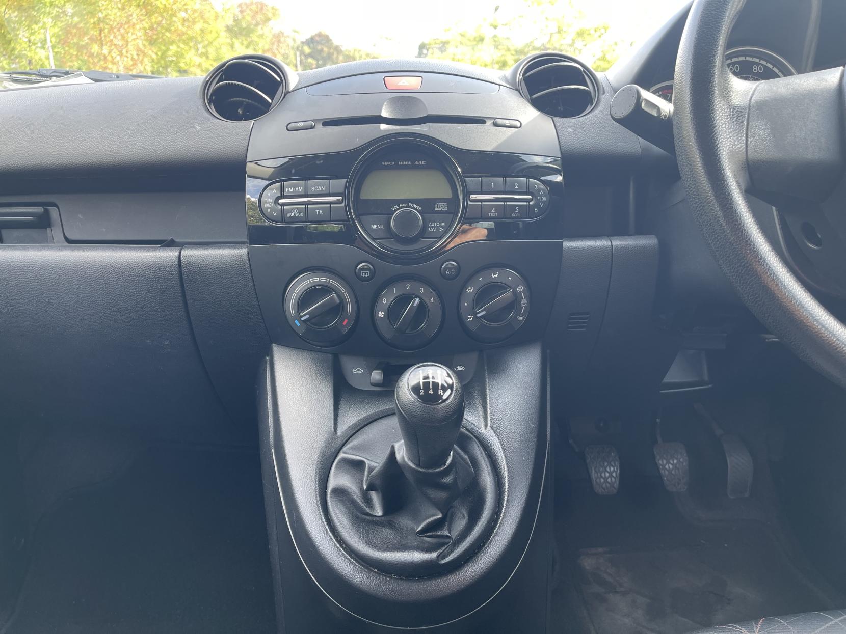 Mazda Mazda2 1.3 TS Hatchback 5dr Petrol Manual Euro 5 (a/c) (75 ps)