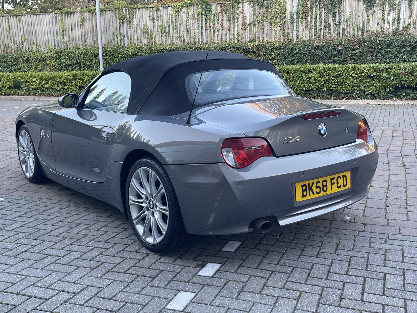 BMW Z4 2.0i Edition Sport Convertible 2dr Petrol Manual Euro 4 (150 ps)