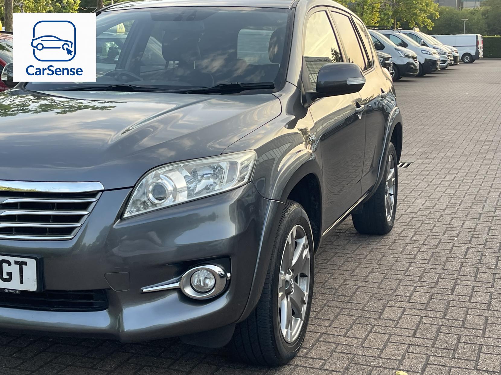 Toyota RAV4 2.2 D-CAT SR SUV 5dr Diesel Auto 4WD Euro 5 (150 ps)