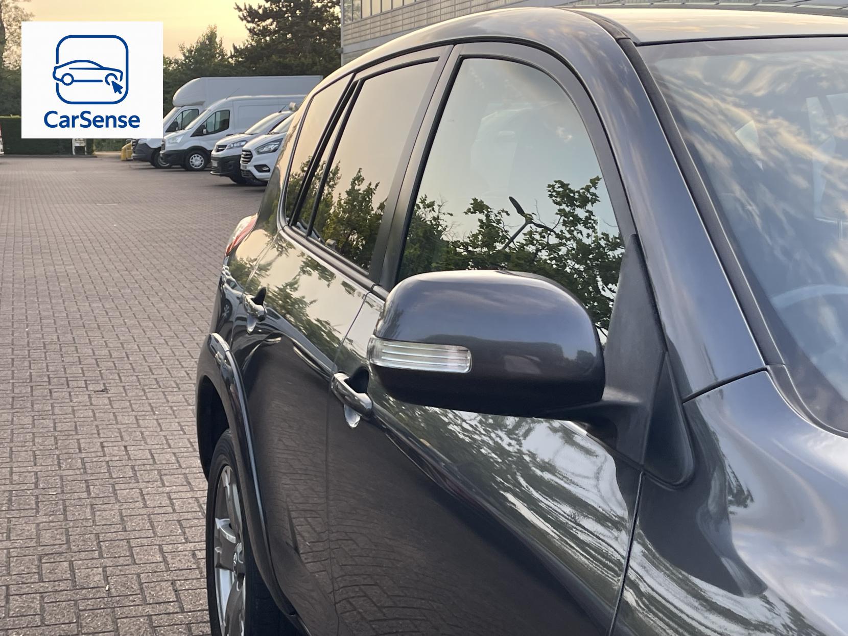 Toyota RAV4 2.2 D-CAT SR SUV 5dr Diesel Auto 4WD Euro 5 (150 ps)