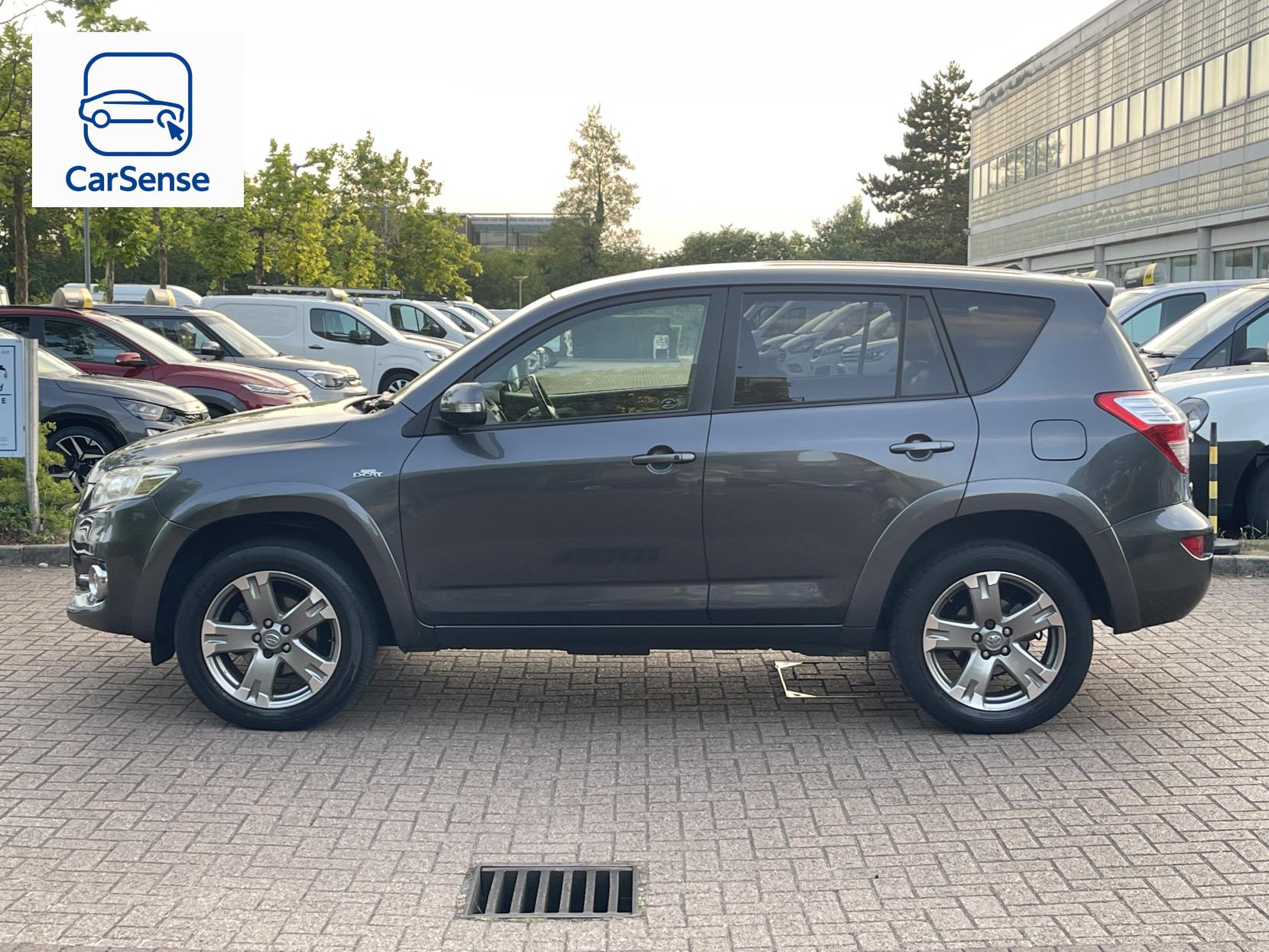 Toyota RAV4 2.2 D-CAT SR SUV 5dr Diesel Auto 4WD Euro 5 (150 ps)