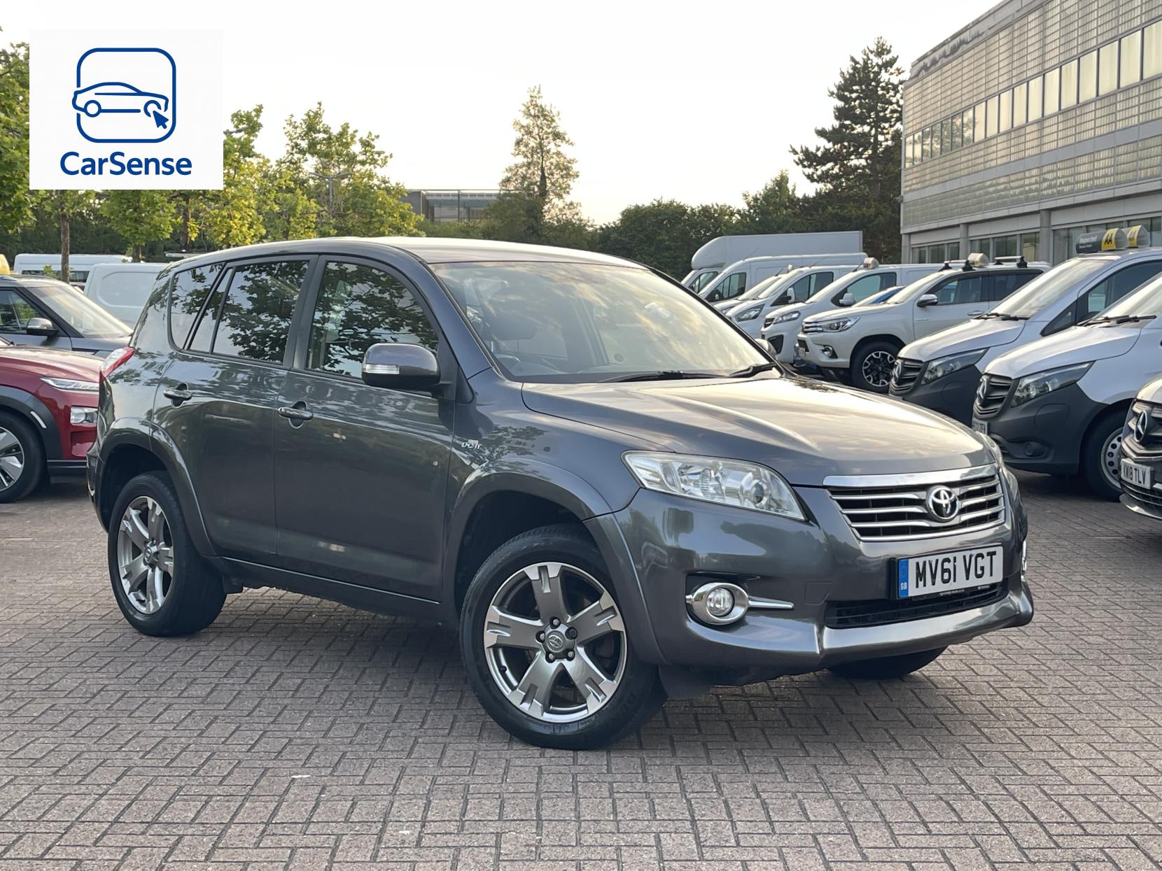 Toyota RAV4 2.2 D-CAT SR SUV 5dr Diesel Auto 4WD Euro 5 (150 ps)