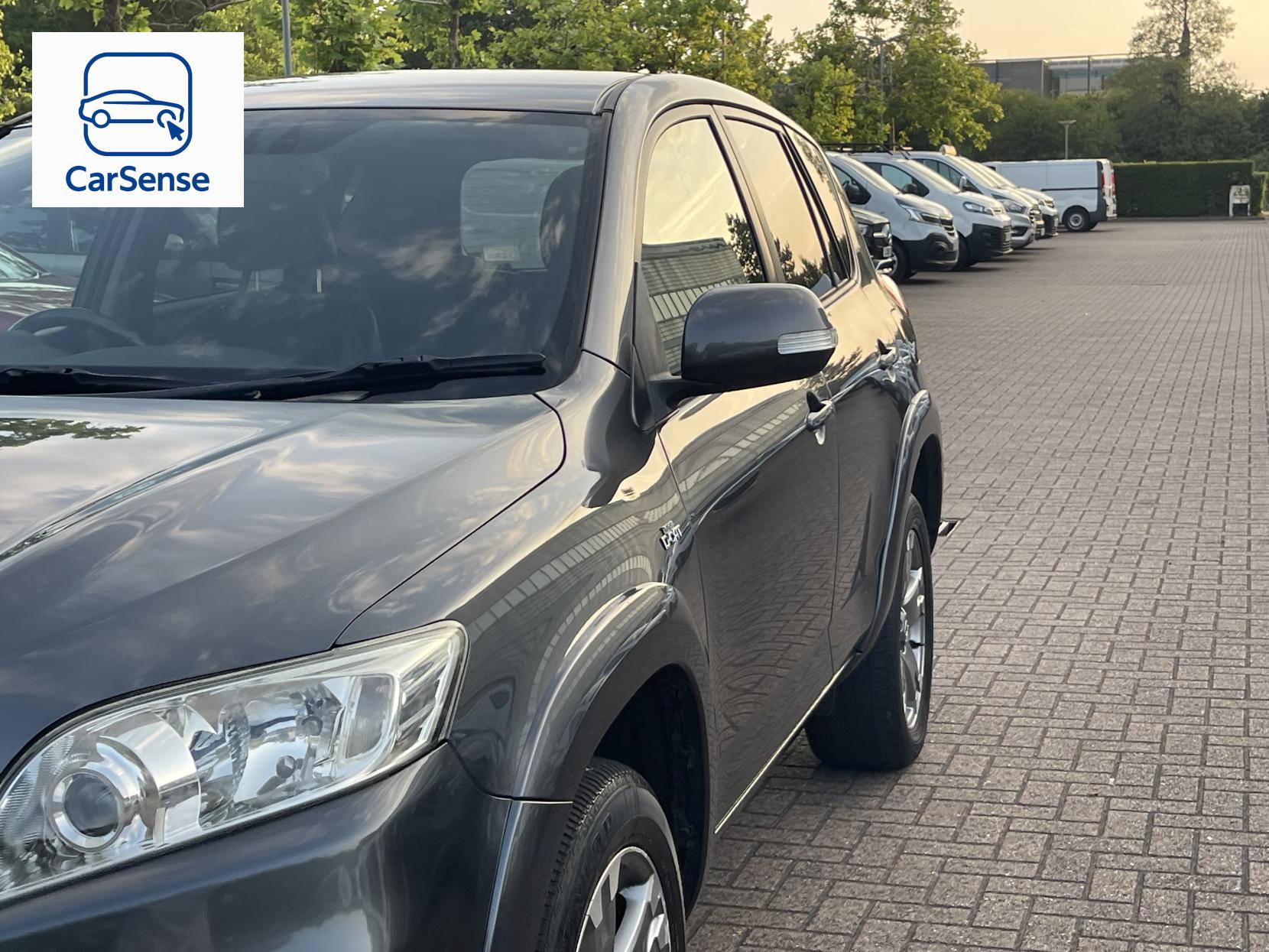 Toyota RAV4 2.2 D-CAT SR SUV 5dr Diesel Auto 4WD Euro 5 (150 ps)