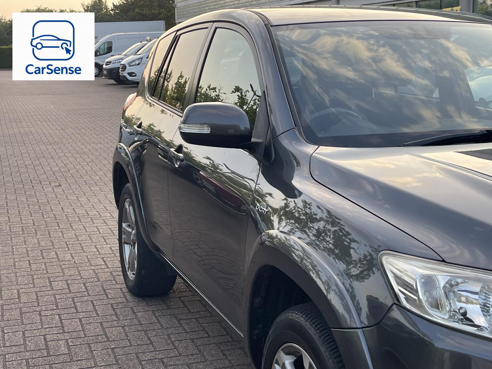 Toyota RAV4 2.2 D-CAT SR SUV 5dr Diesel Auto 4WD Euro 5 (150 ps)