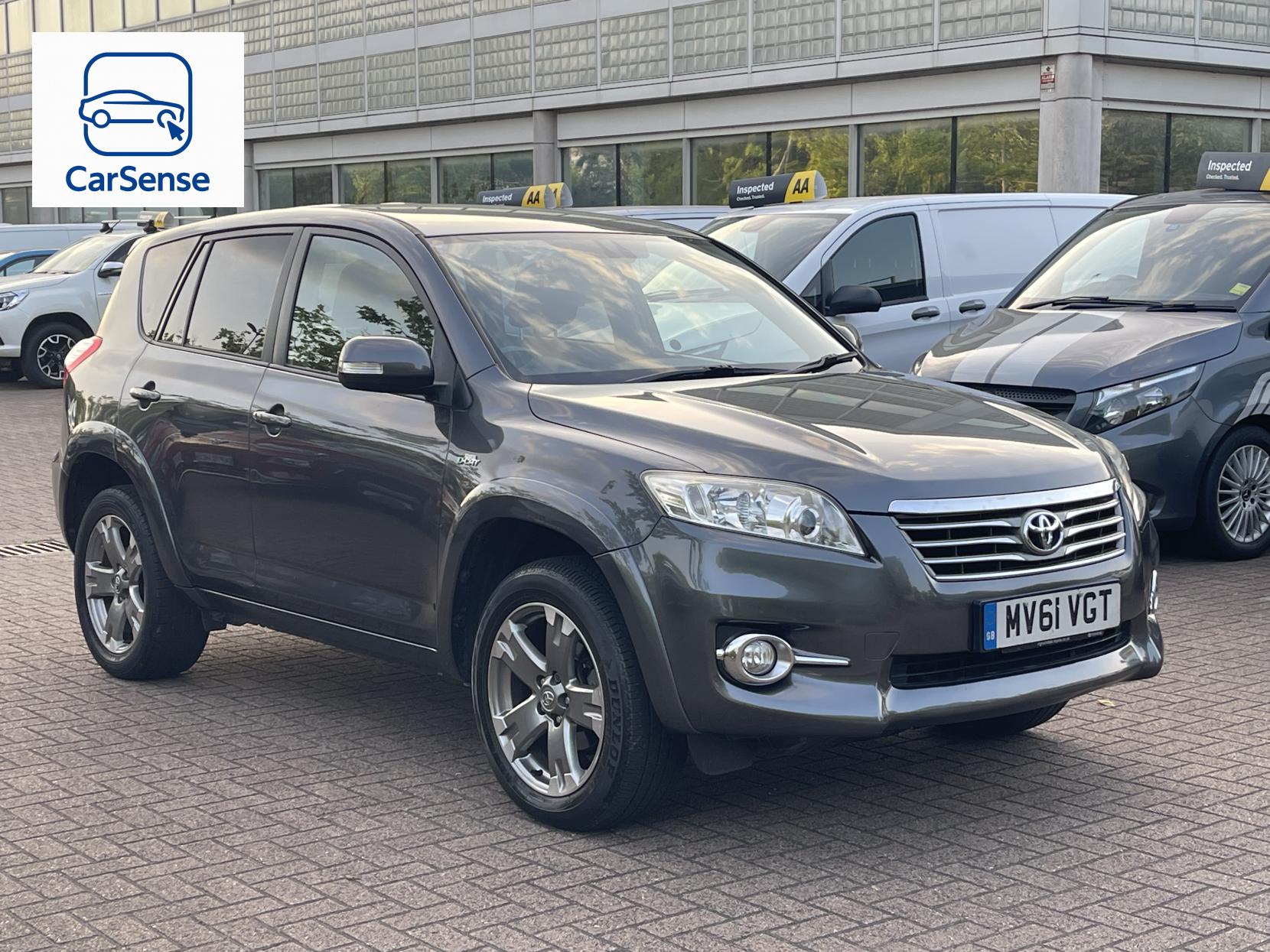 Toyota RAV4 2.2 D-CAT SR SUV 5dr Diesel Auto 4WD Euro 5 (150 ps)