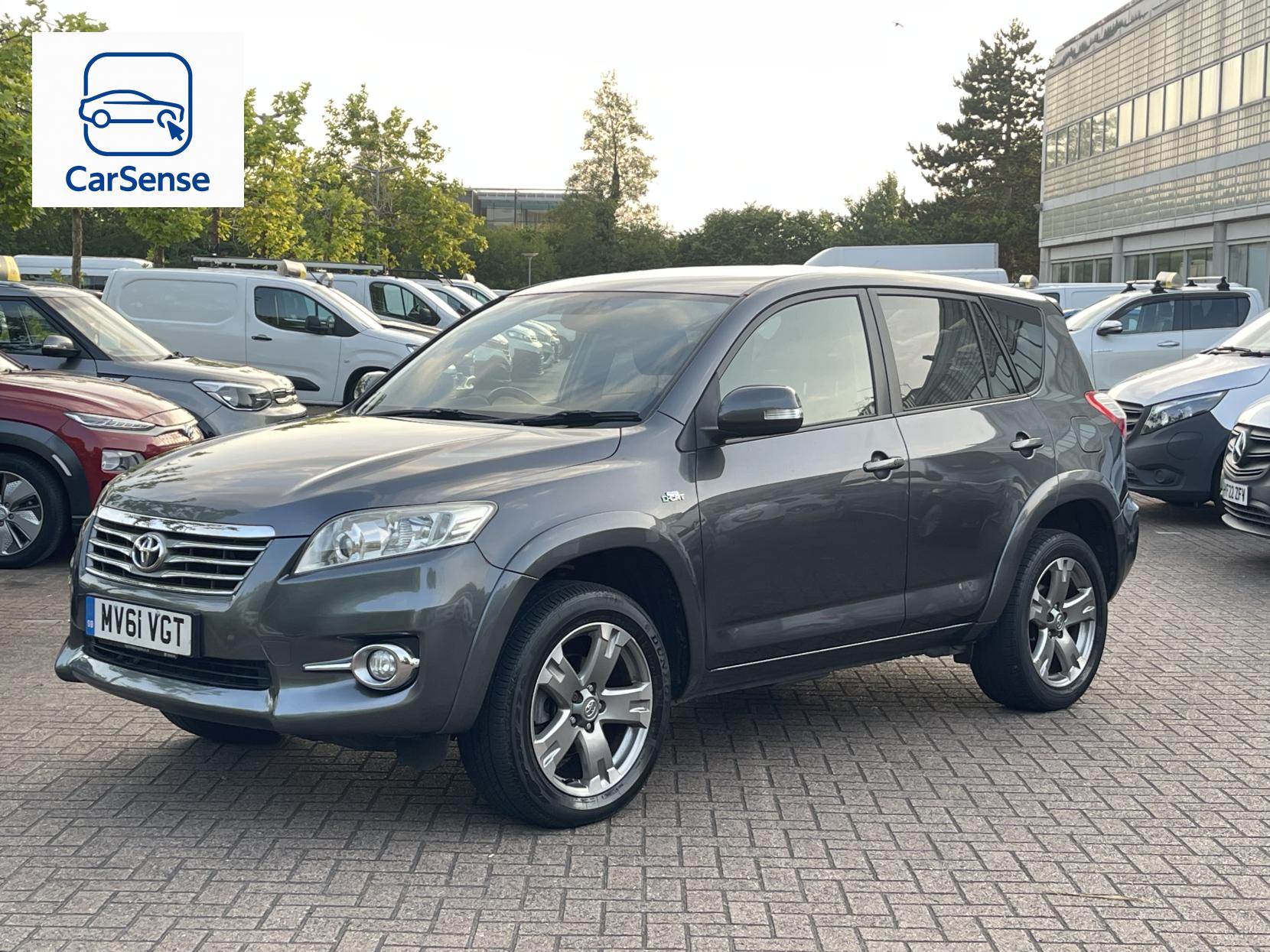 Toyota RAV4 2.2 D-CAT SR SUV 5dr Diesel Auto 4WD Euro 5 (150 ps)