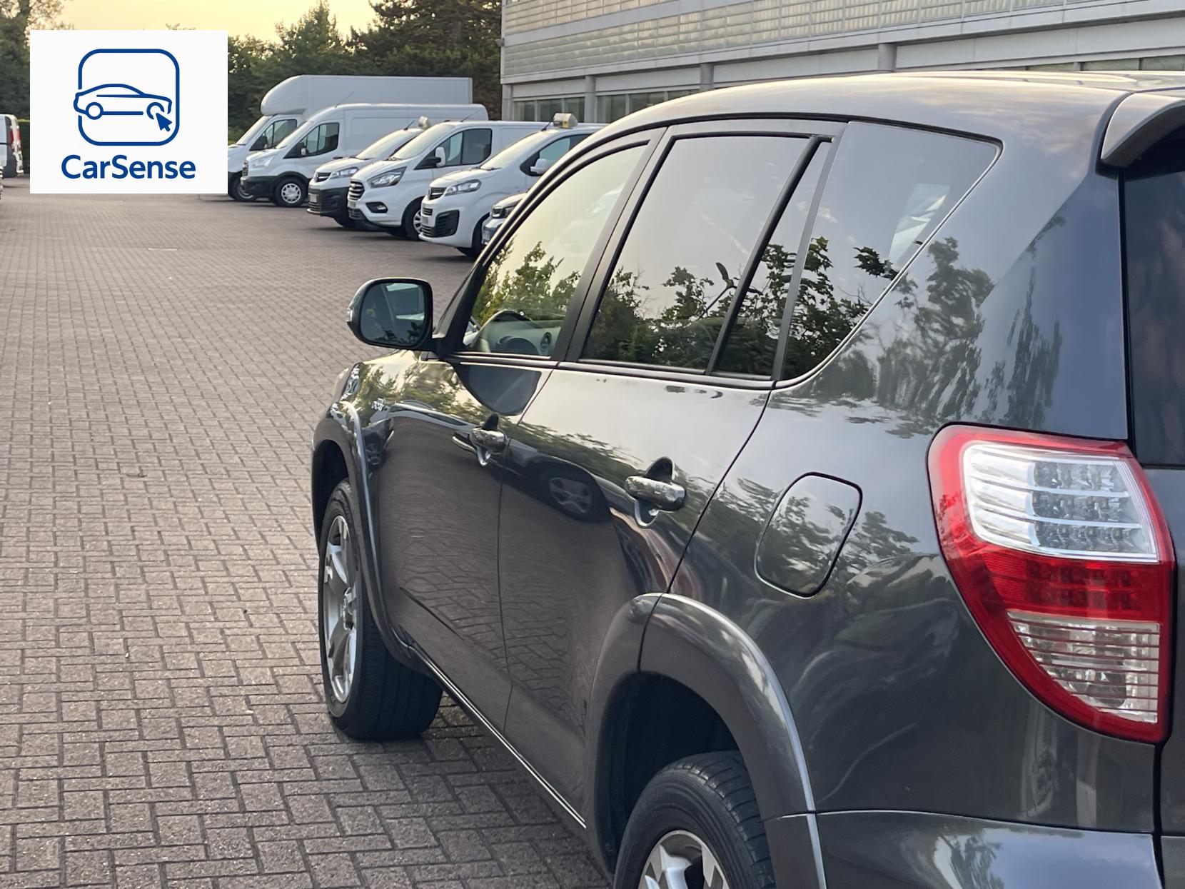 Toyota RAV4 2.2 D-CAT SR SUV 5dr Diesel Auto 4WD Euro 5 (150 ps)