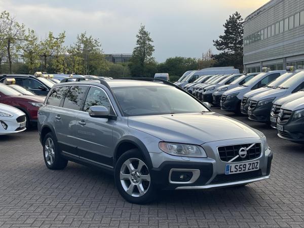 Volvo XC70 2.4 D5 SE Lux Premium Estate 5dr Diesel Geartronic AWD Euro 5 (205 ps)