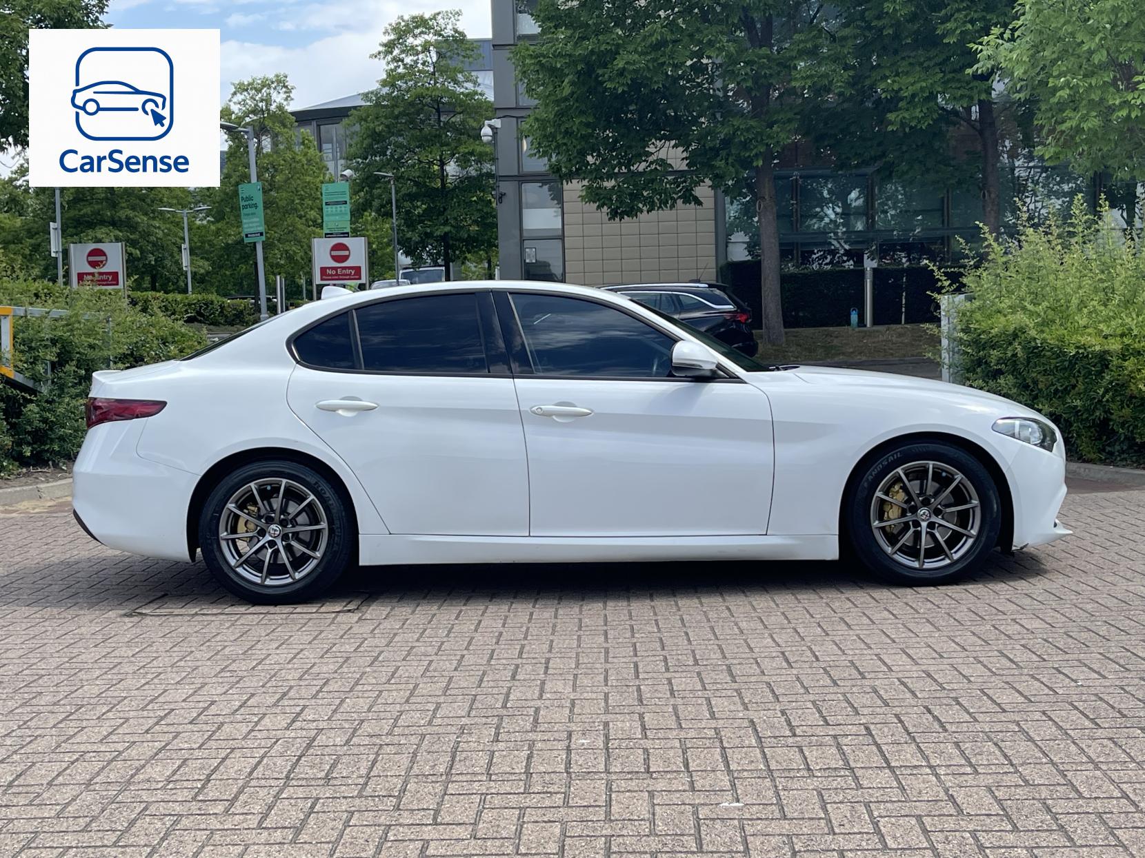 Alfa Romeo Giulia 2.0T Super Saloon 4dr Petrol Auto Euro 6 (s/s) (200 ps)