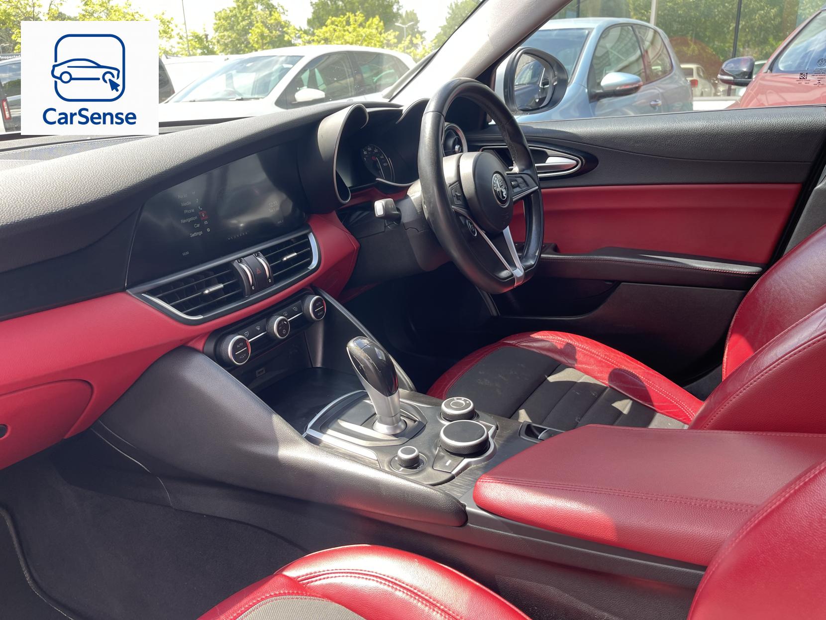 Alfa Romeo Giulia 2.0T Super Saloon 4dr Petrol Auto Euro 6 (s/s) (200 ps)