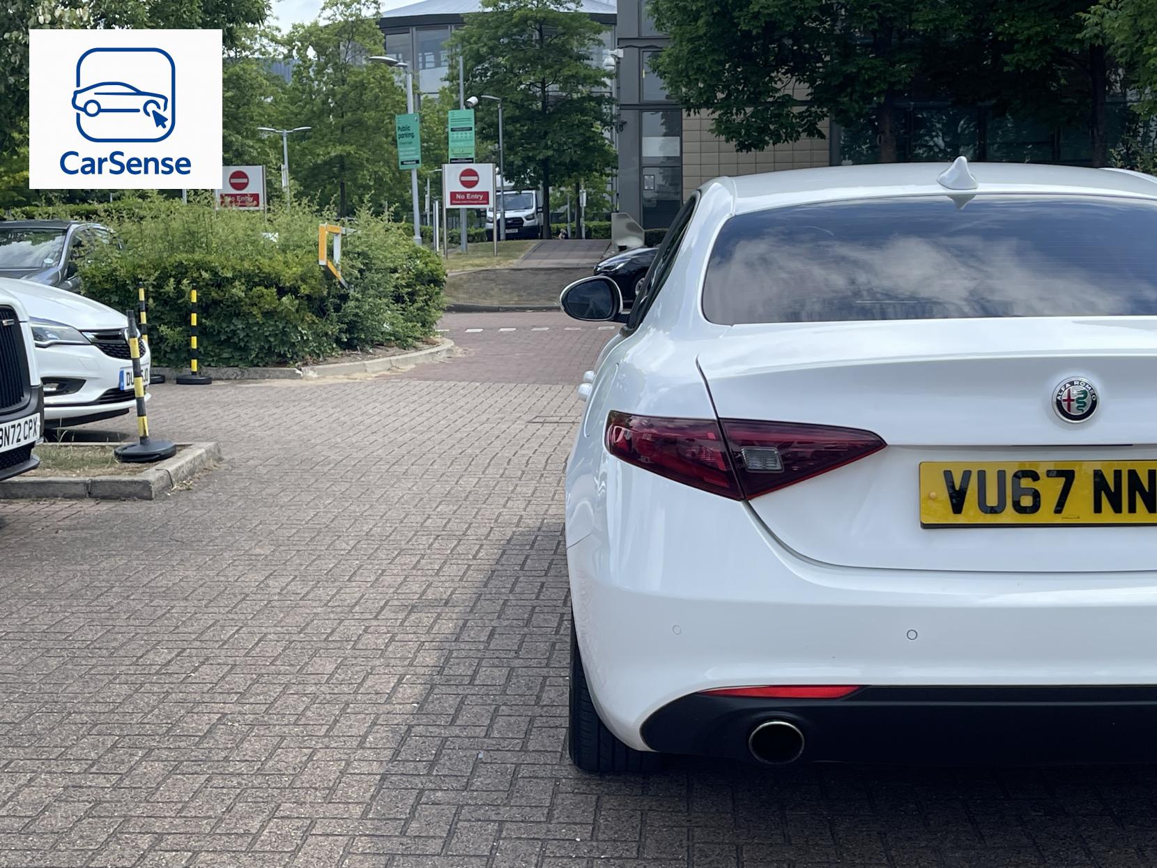Alfa Romeo Giulia 2.0T Super Saloon 4dr Petrol Auto Euro 6 (s/s) (200 ps)