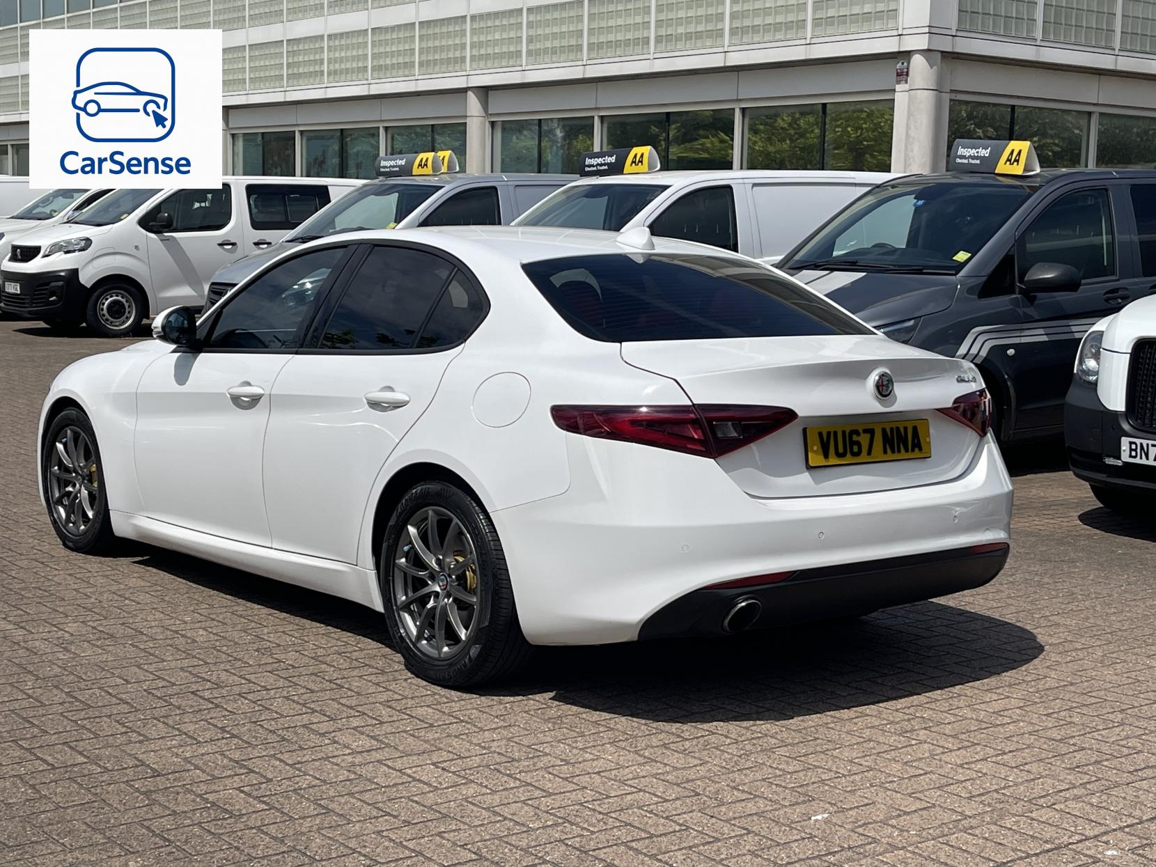 Alfa Romeo Giulia 2.0T Super Saloon 4dr Petrol Auto Euro 6 (s/s) (200 ps)
