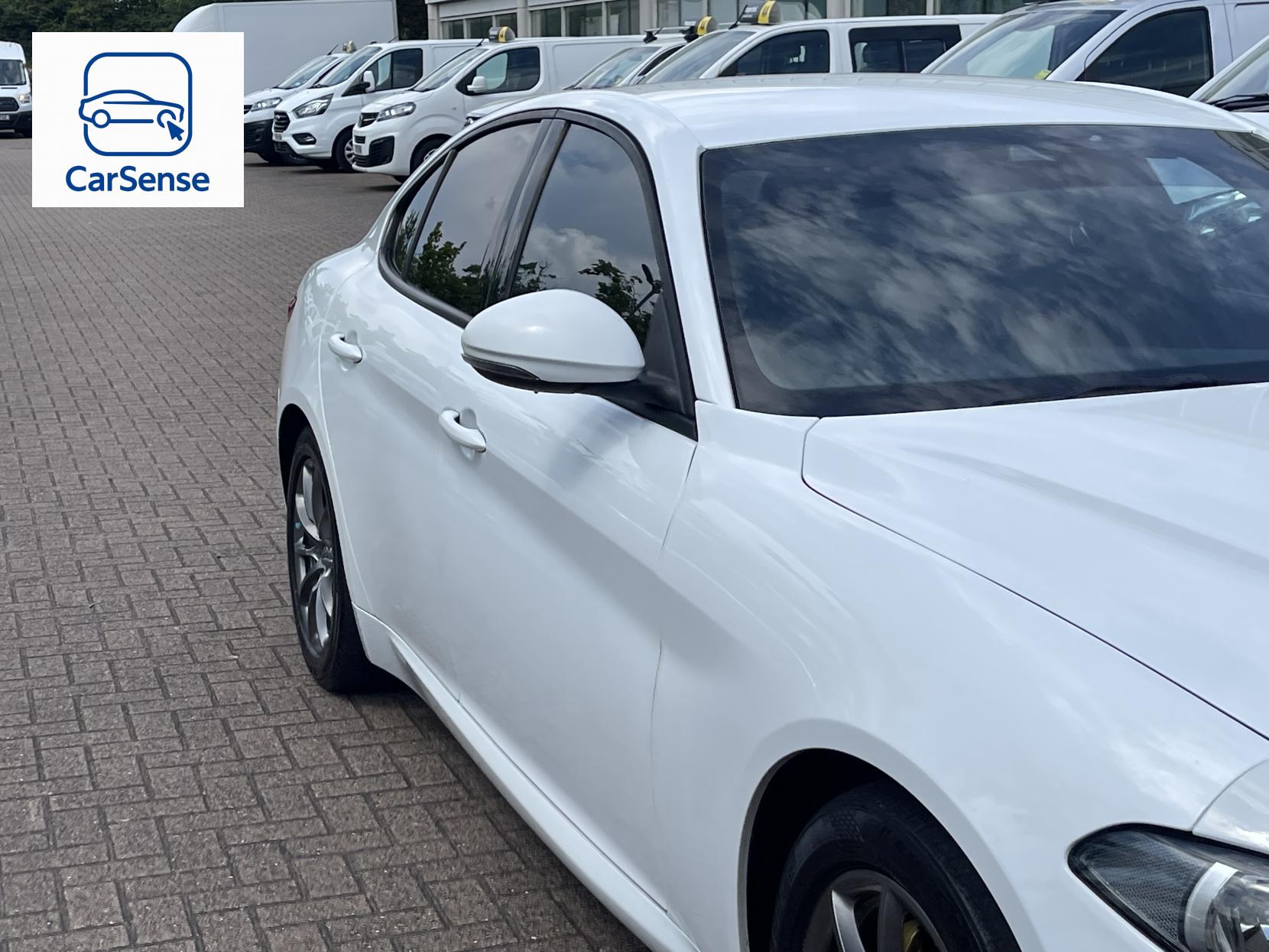 Alfa Romeo Giulia 2.0T Super Saloon 4dr Petrol Auto Euro 6 (s/s) (200 ps)