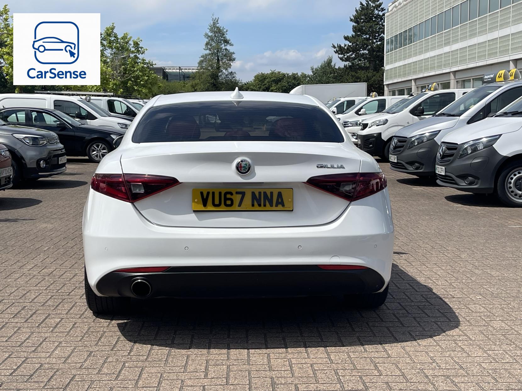 Alfa Romeo Giulia 2.0T Super Saloon 4dr Petrol Auto Euro 6 (s/s) (200 ps)