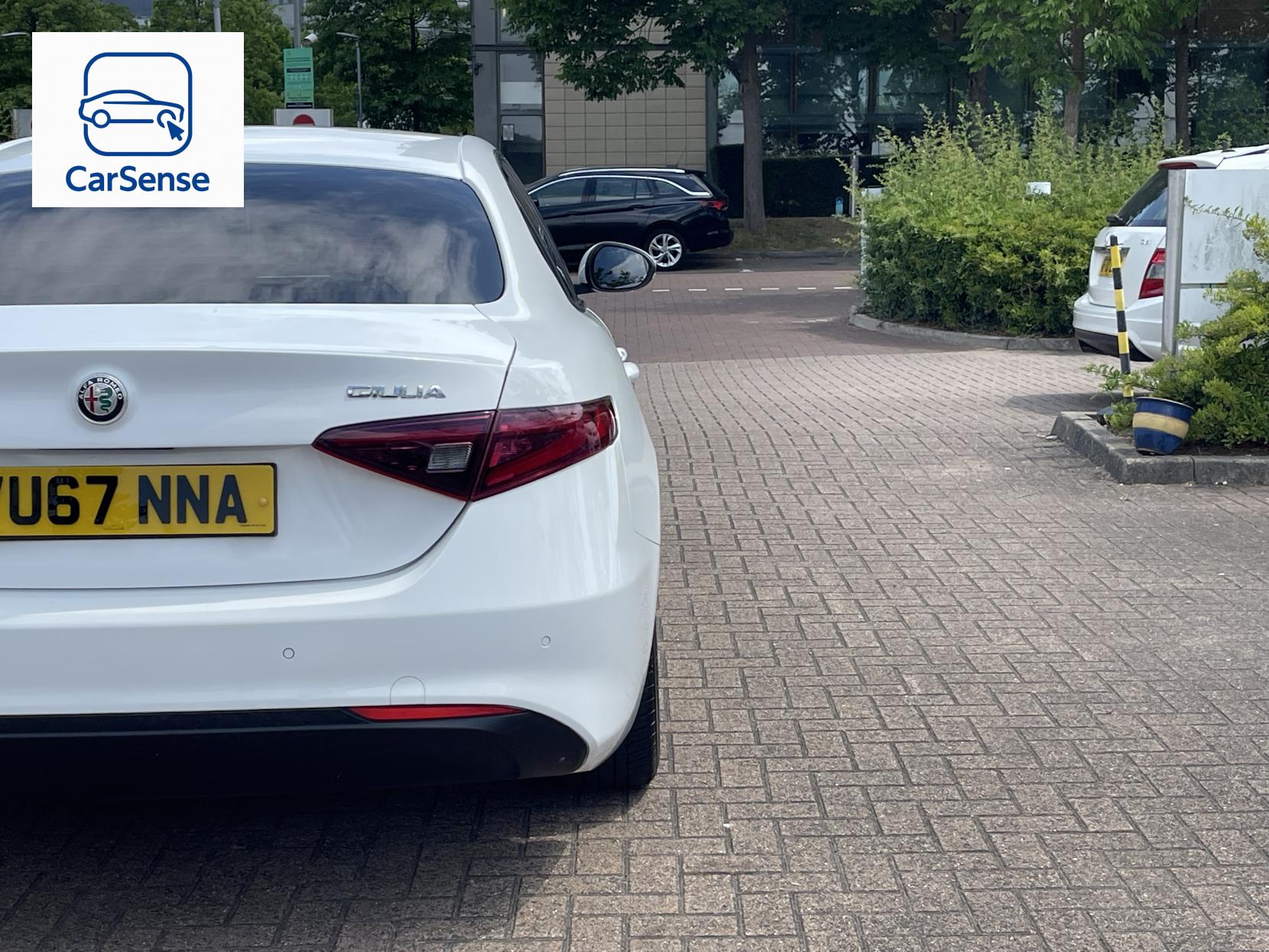 Alfa Romeo Giulia 2.0T Super Saloon 4dr Petrol Auto Euro 6 (s/s) (200 ps)