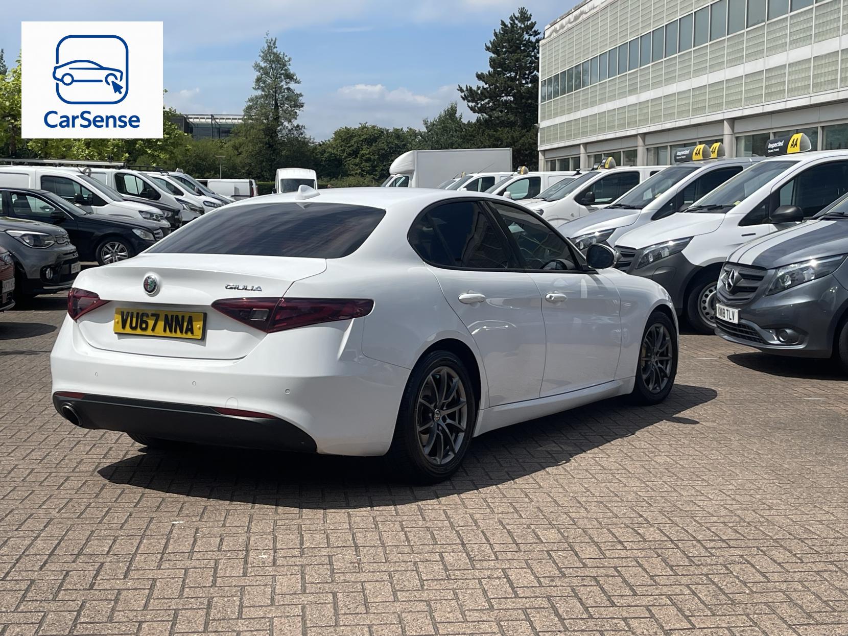 Alfa Romeo Giulia 2.0T Super Saloon 4dr Petrol Auto Euro 6 (s/s) (200 ps)