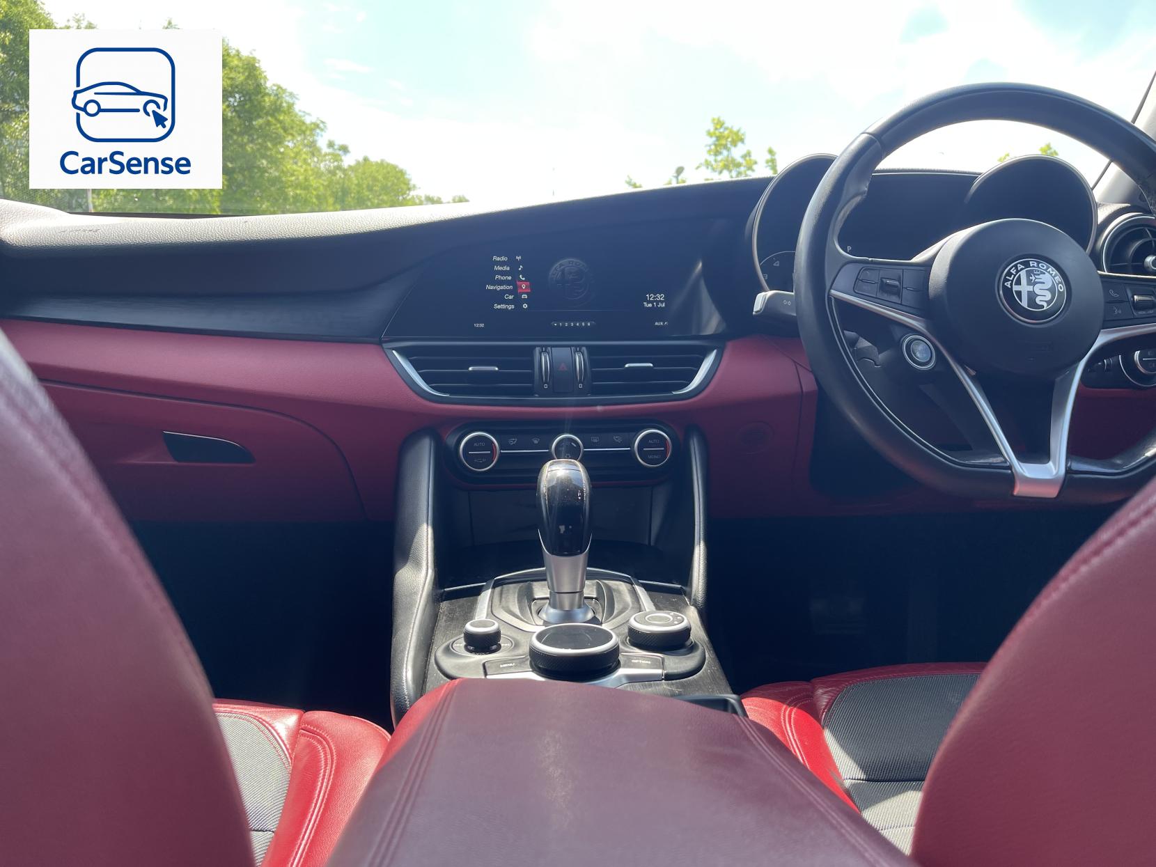 Alfa Romeo Giulia 2.0T Super Saloon 4dr Petrol Auto Euro 6 (s/s) (200 ps)
