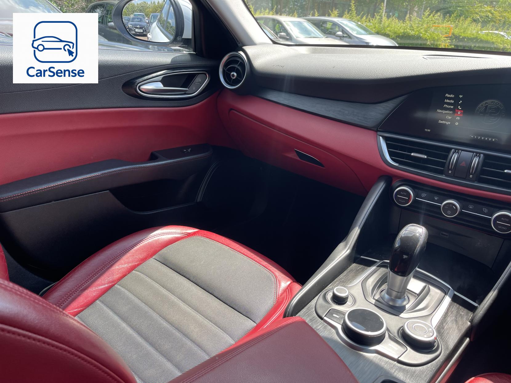 Alfa Romeo Giulia 2.0T Super Saloon 4dr Petrol Auto Euro 6 (s/s) (200 ps)