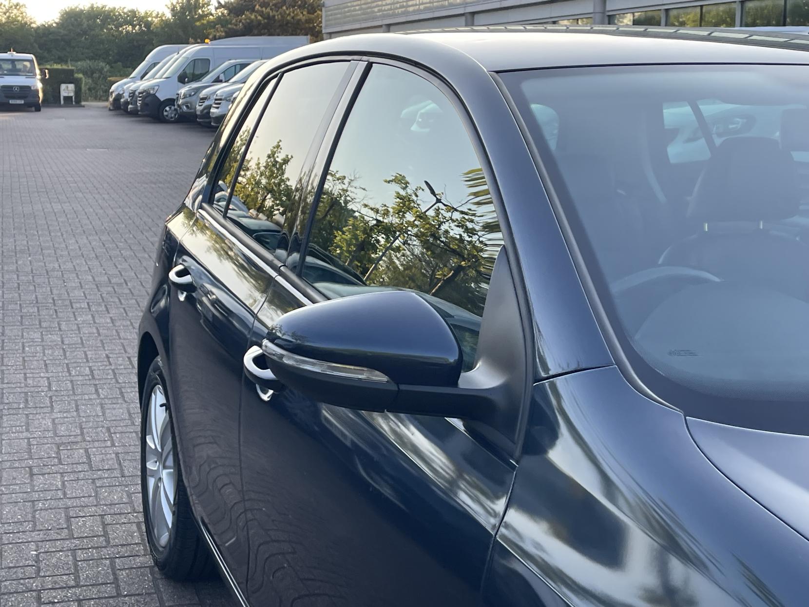Volkswagen Golf 2.0 TDI GT (Leather) Hatchback 5dr Diesel Manual Euro 5 (140 ps)