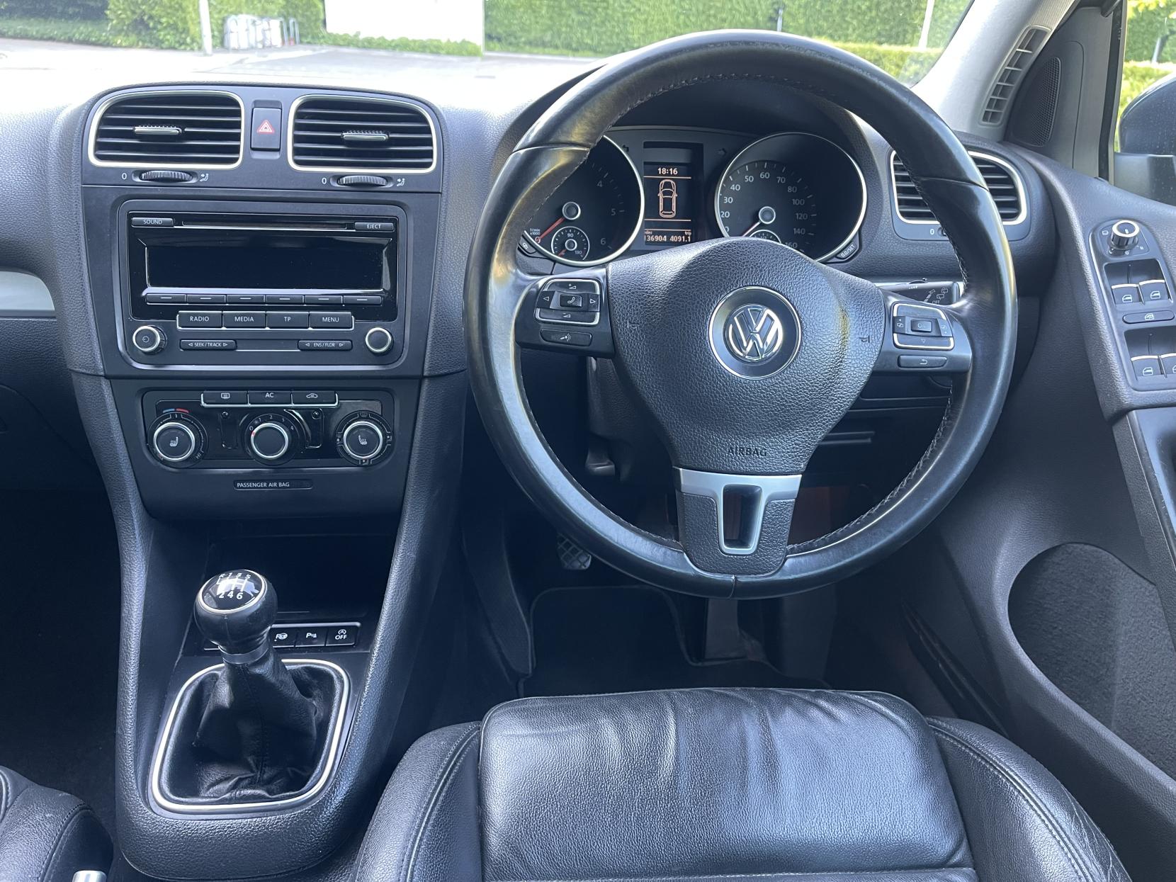 Volkswagen Golf 2.0 TDI GT (Leather) Hatchback 5dr Diesel Manual Euro 5 (140 ps)
