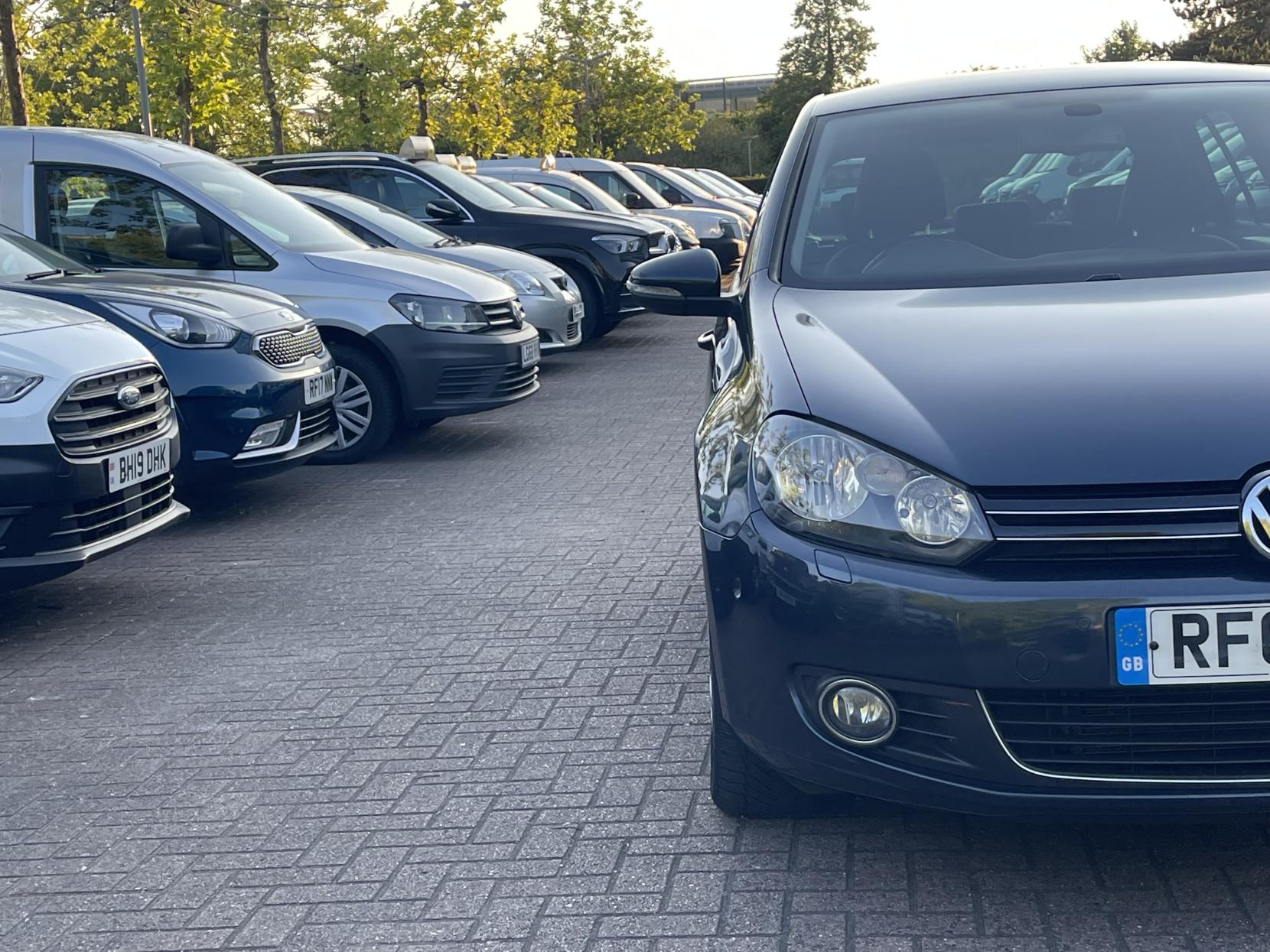 Volkswagen Golf 2.0 TDI GT (Leather) Hatchback 5dr Diesel Manual Euro 5 (140 ps)