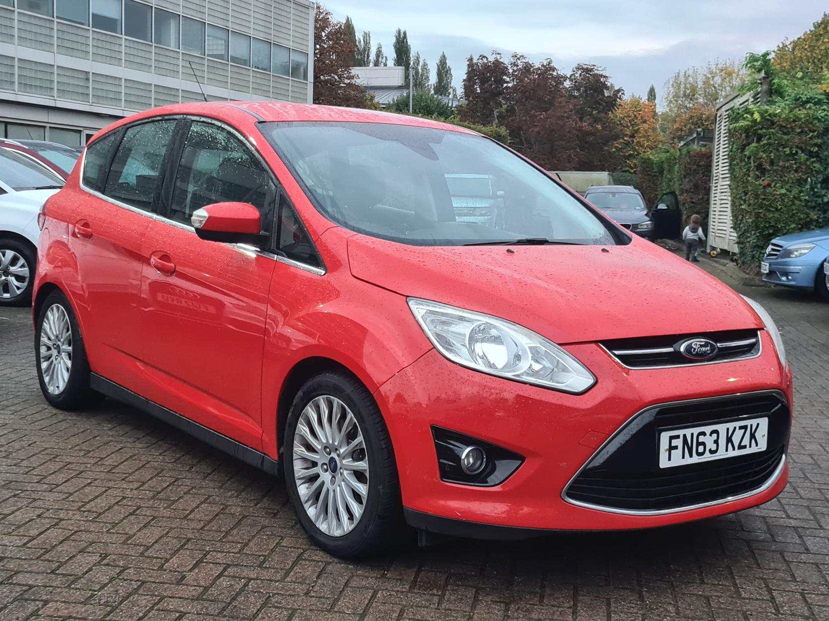 Ford C-Max 2.0 TDCi Titanium MPV 5dr Diesel Powershift Euro 5 (140 ps)