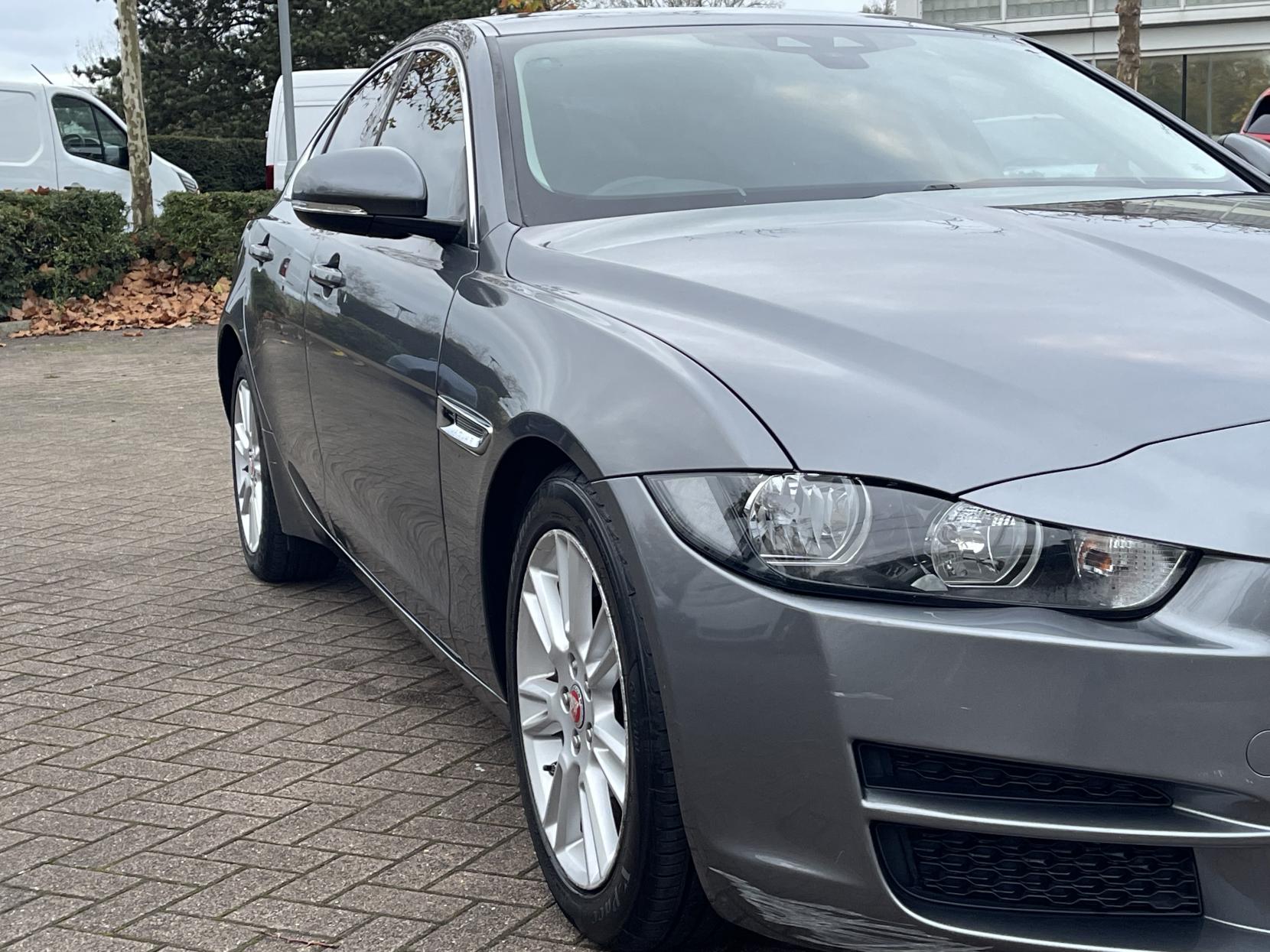 Jaguar XE 2.0d Prestige Saloon 4dr Diesel Auto Euro 6 (s/s) (180 ps)