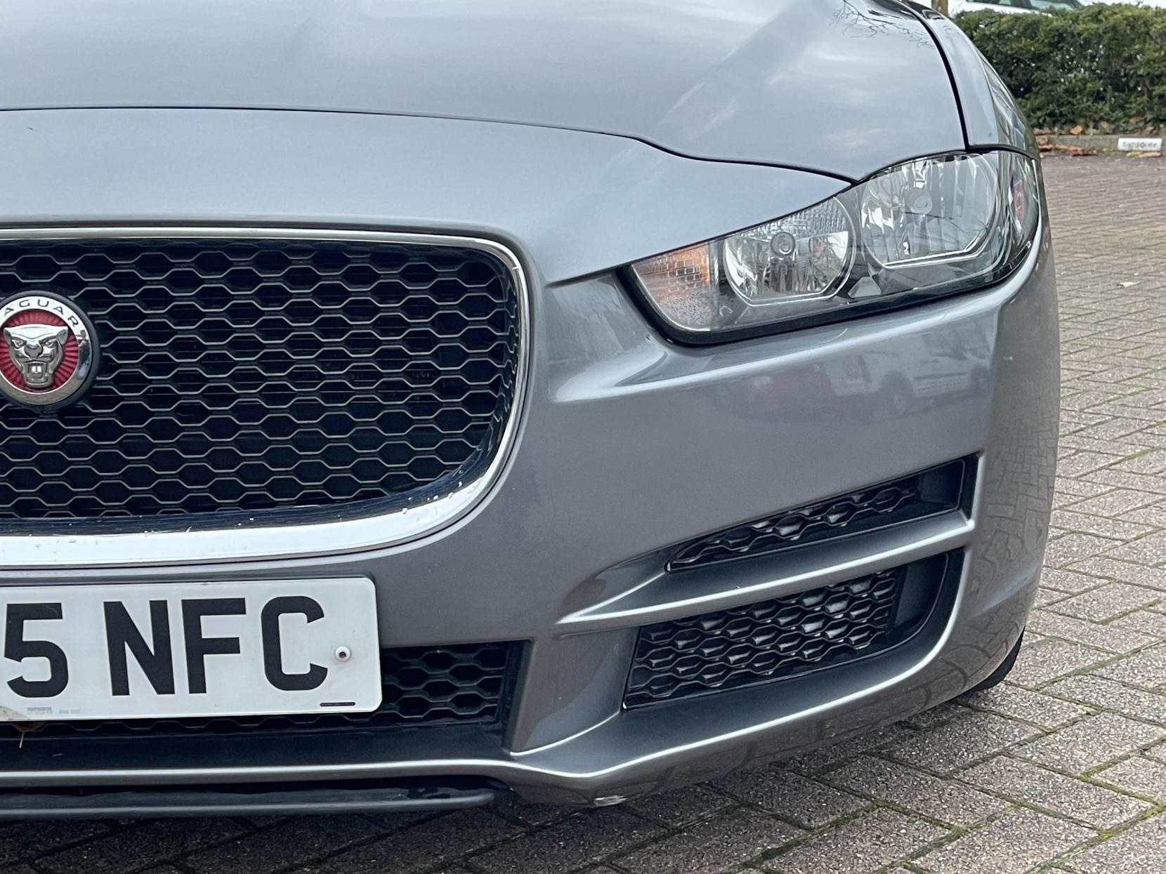 Jaguar XE 2.0d Prestige Saloon 4dr Diesel Auto Euro 6 (s/s) (180 ps)