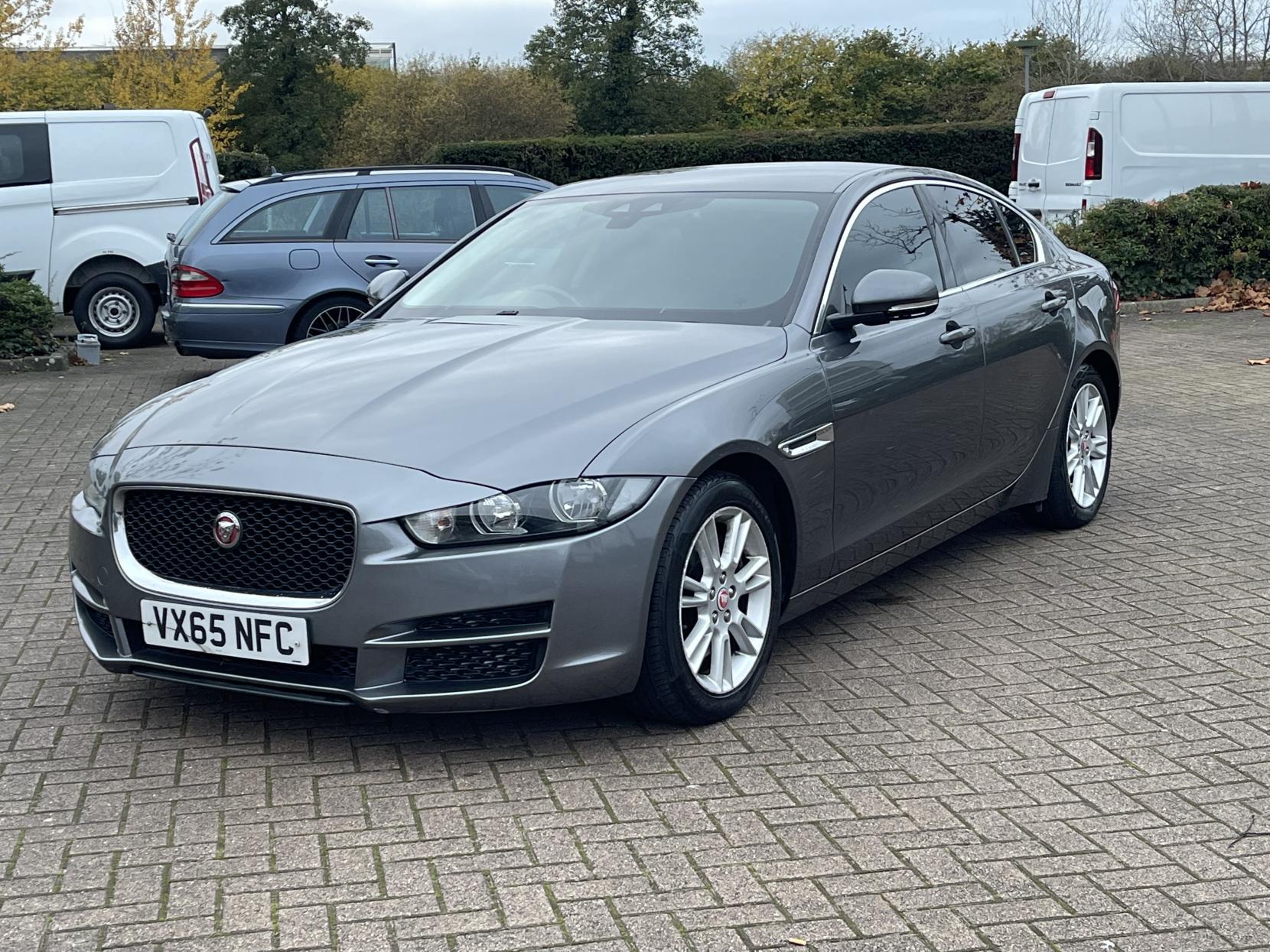 Jaguar XE 2.0d Prestige Saloon 4dr Diesel Auto Euro 6 (s/s) (180 ps)