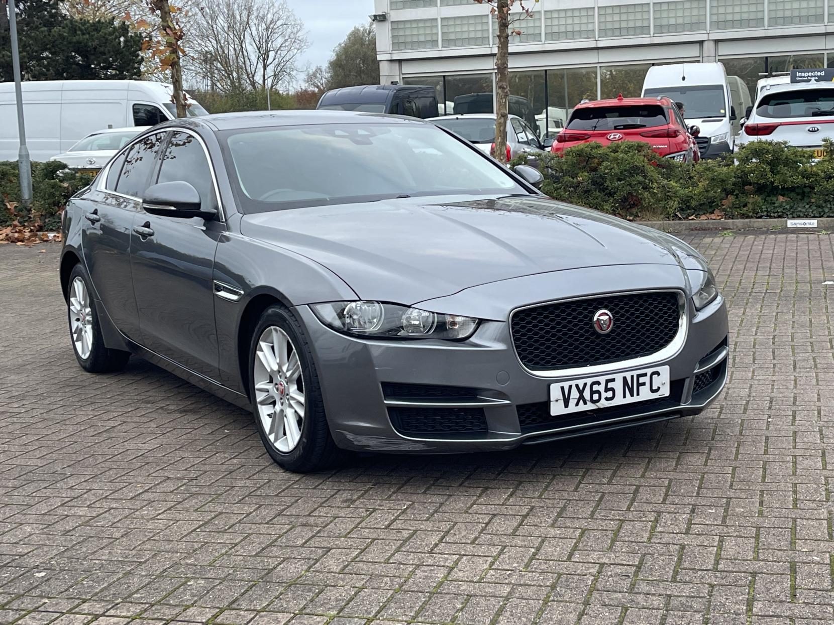 Jaguar XE 2.0d Prestige Saloon 4dr Diesel Auto Euro 6 (s/s) (180 ps)