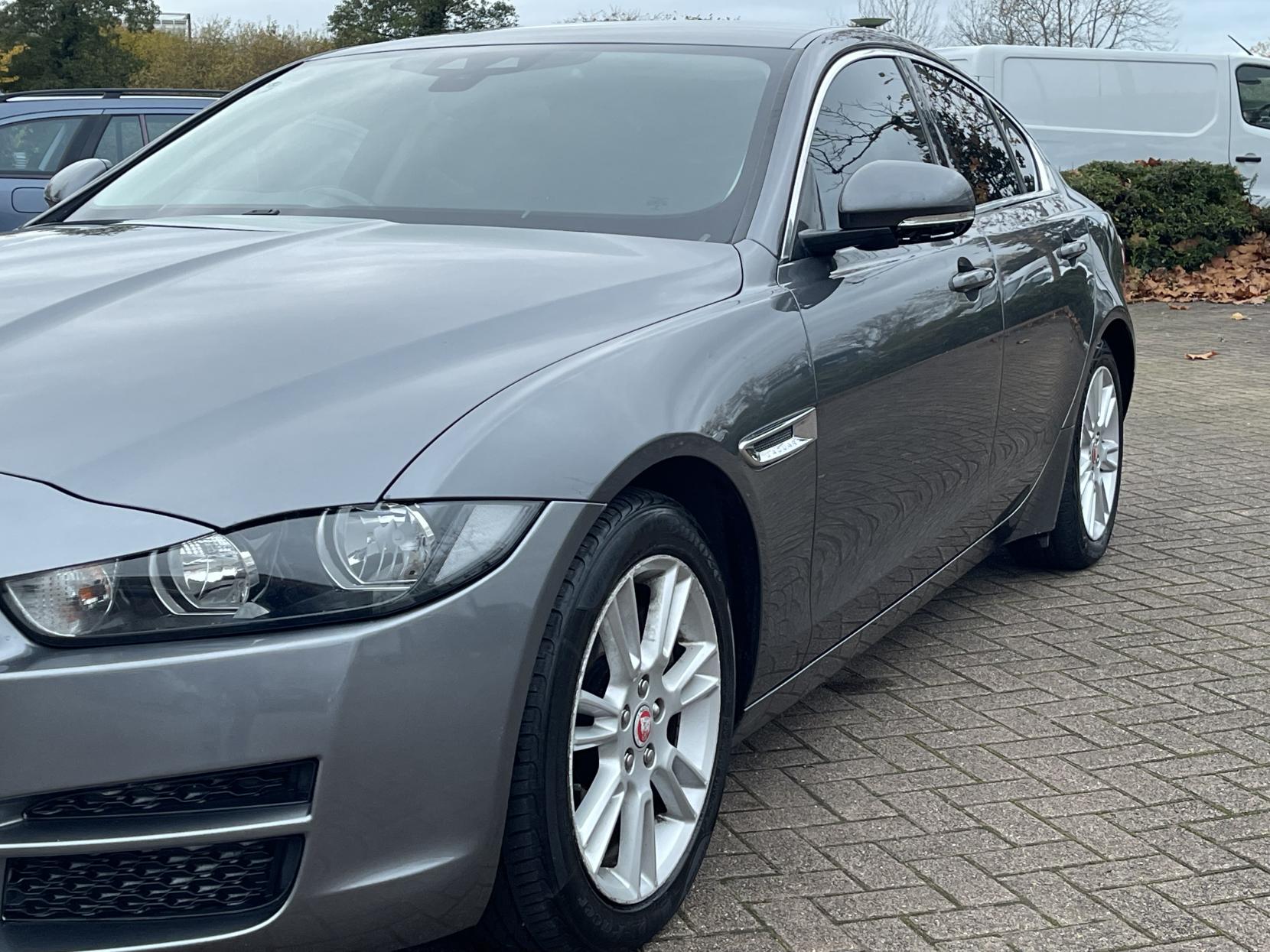 Jaguar XE 2.0d Prestige Saloon 4dr Diesel Auto Euro 6 (s/s) (180 ps)