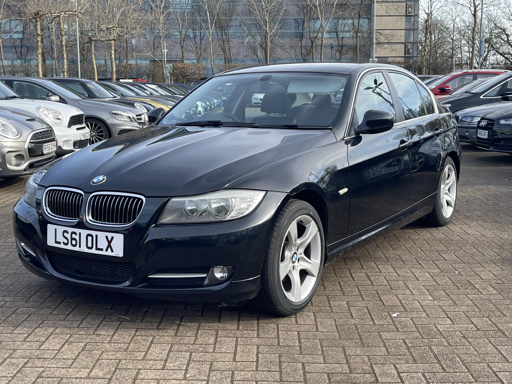 BMW 3 Series 2.0 320d Exclusive Edition Saloon 4dr Diesel Steptronic Euro 5 (184 ps)