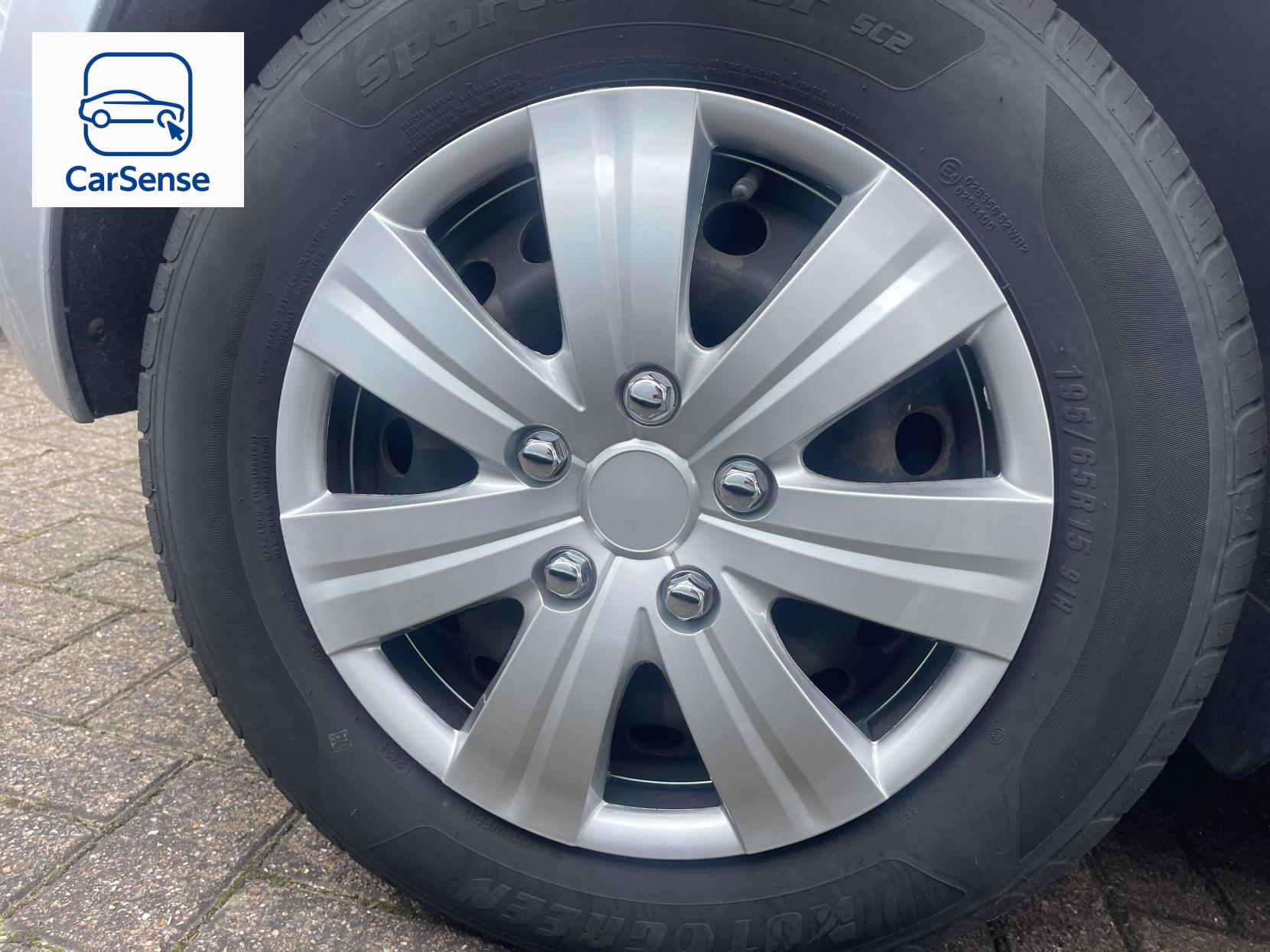 Volkswagen Golf 1.2 TSI BlueMotion Tech S Hatchback 5dr Petrol Manual Euro 5 (s/s) (85 ps)