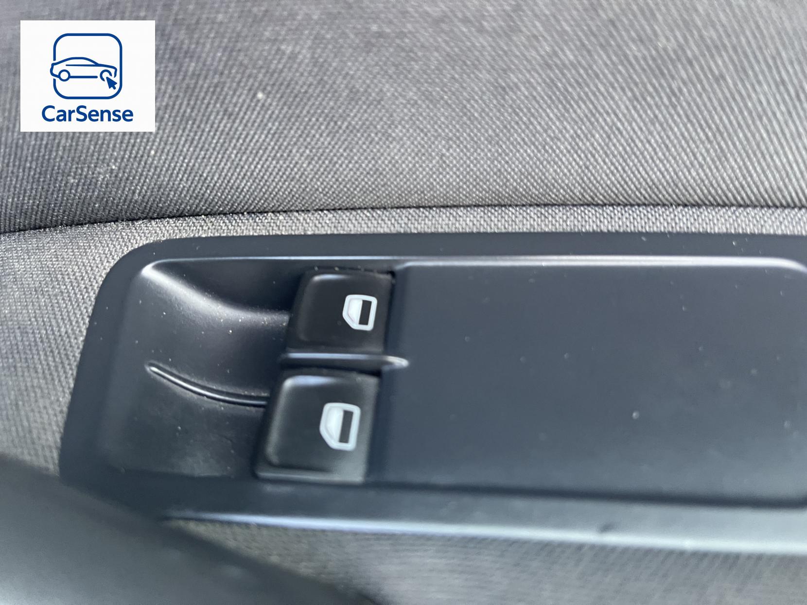 Volkswagen Golf 1.2 TSI BlueMotion Tech S Hatchback 5dr Petrol Manual Euro 5 (s/s) (85 ps)